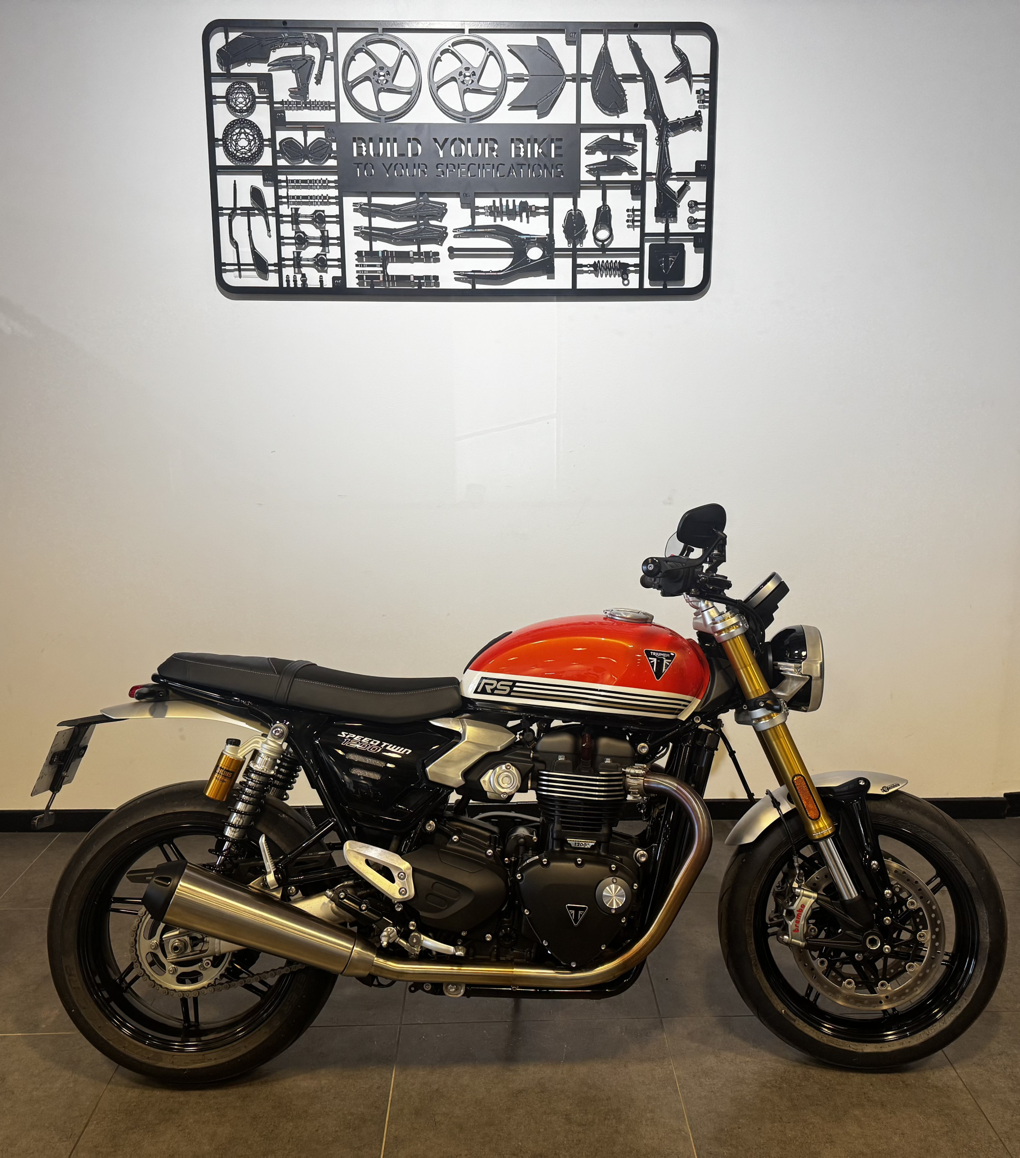 TRIUMPH SPEED TWIN 1200