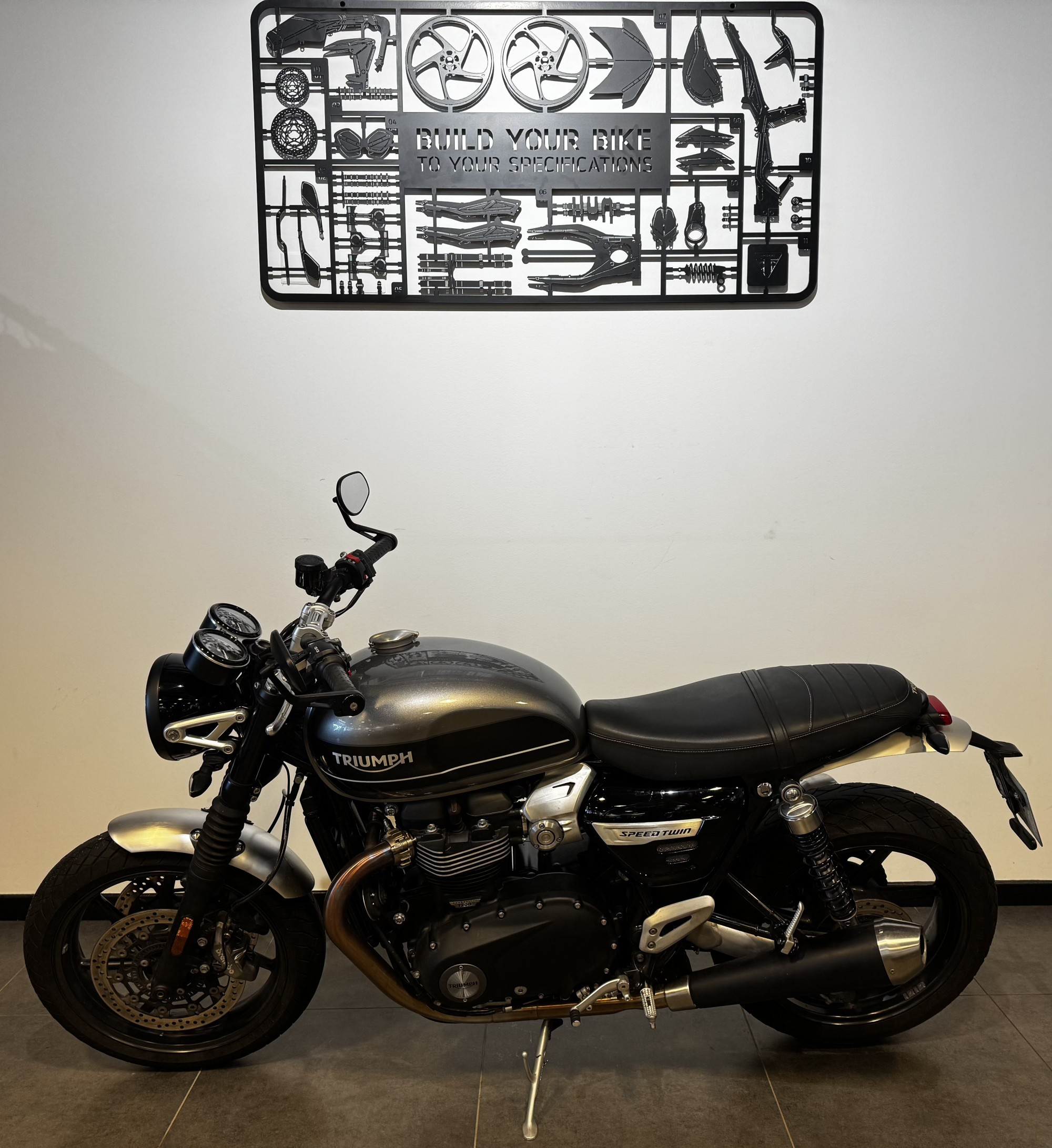 TRIUMPH SPEED TWIN 1200