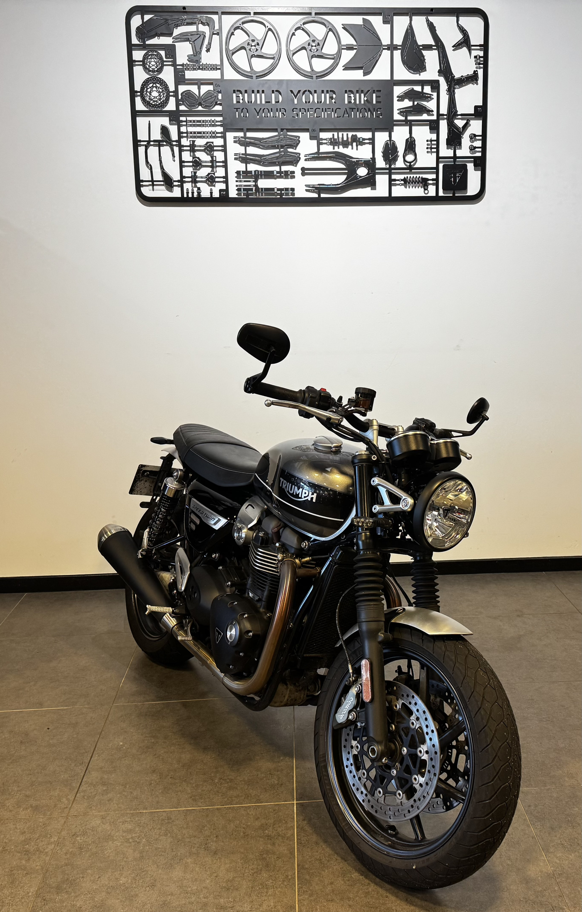 TRIUMPH SPEED TWIN 1200