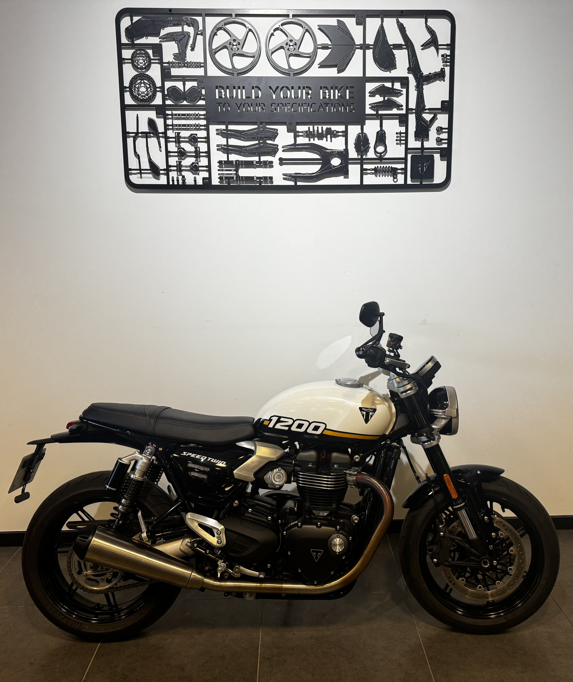 TRIUMPH SPEED TWIN 1200