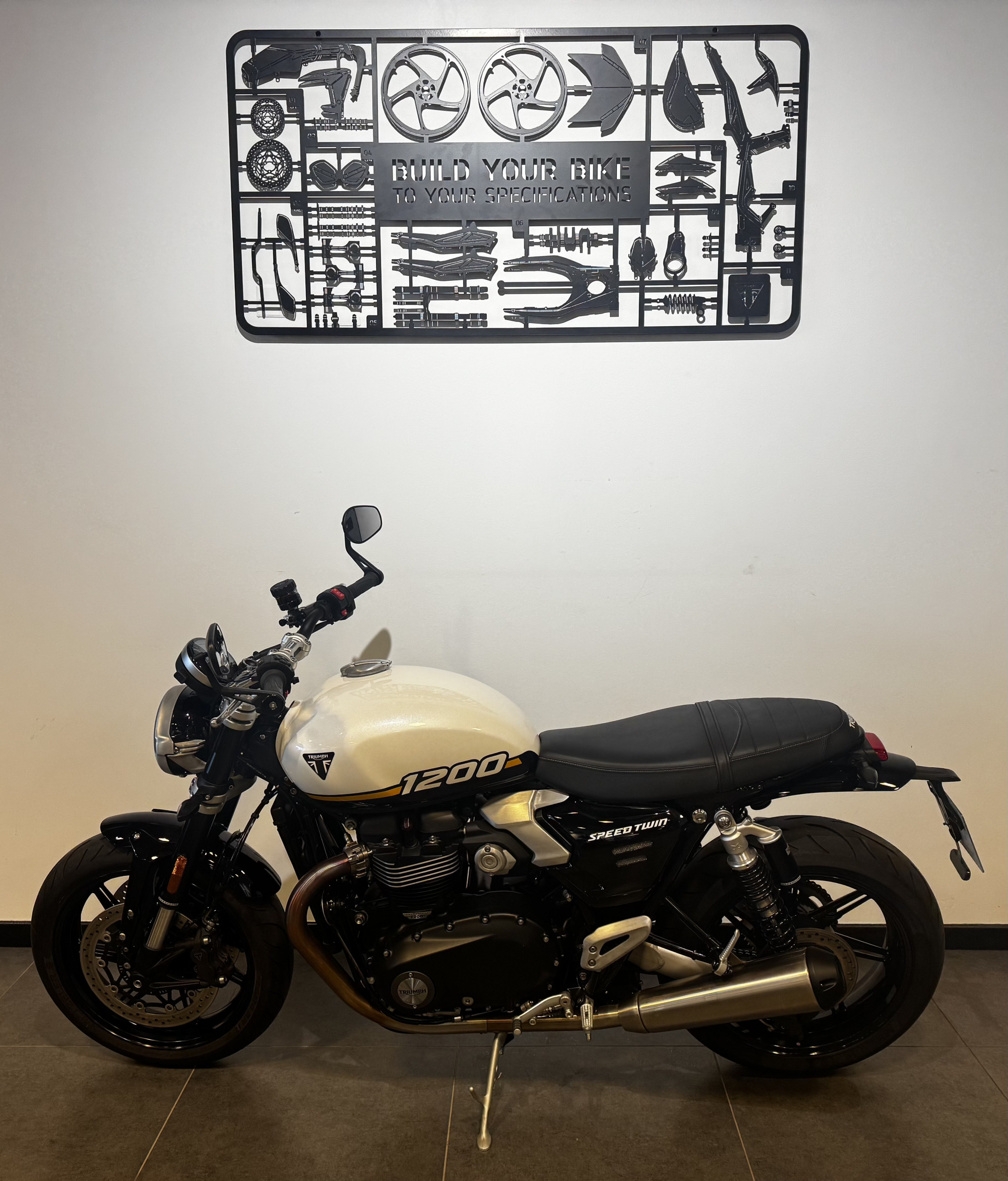TRIUMPH SPEED TWIN 1200