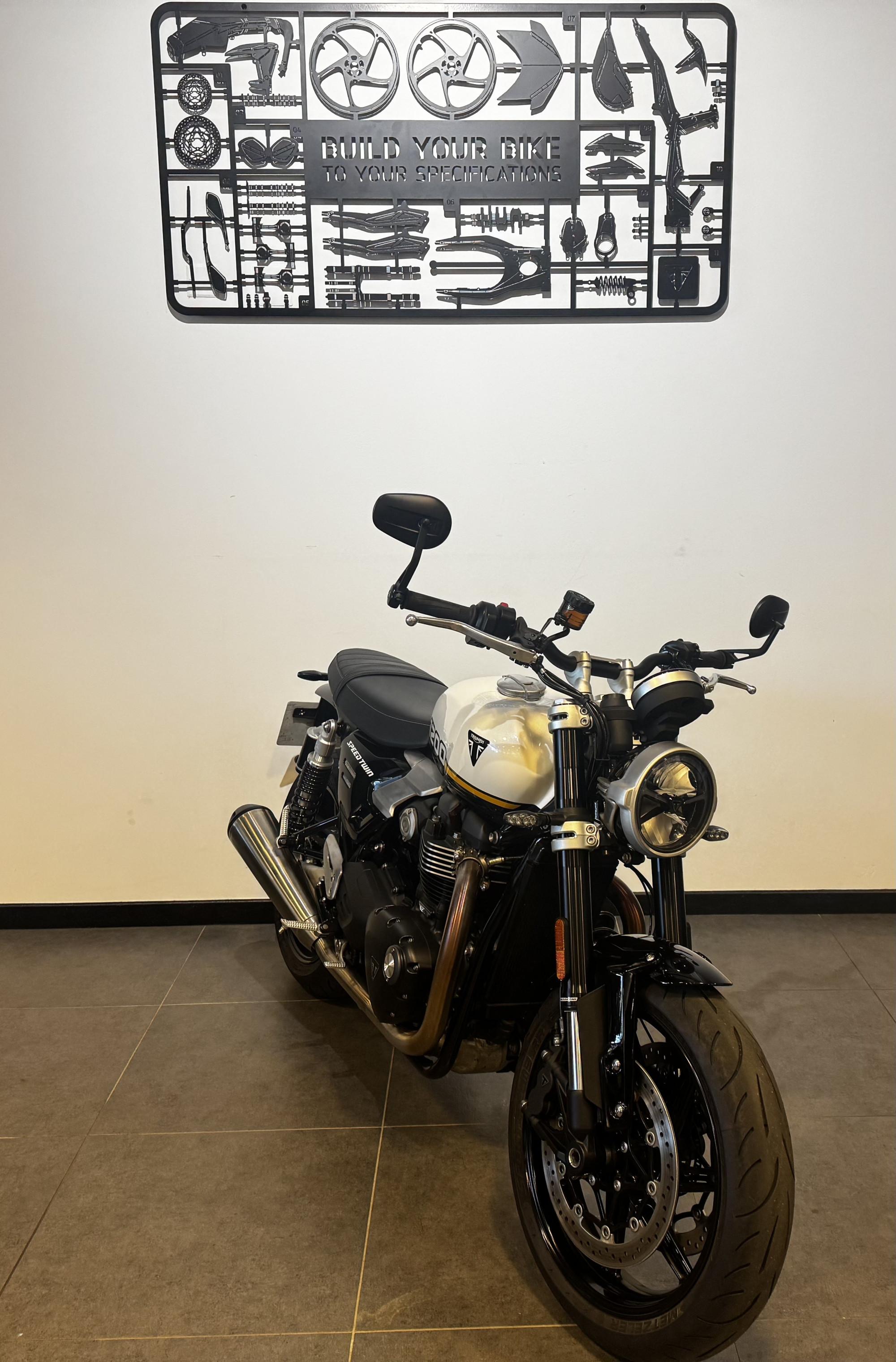 TRIUMPH SPEED TWIN 1200