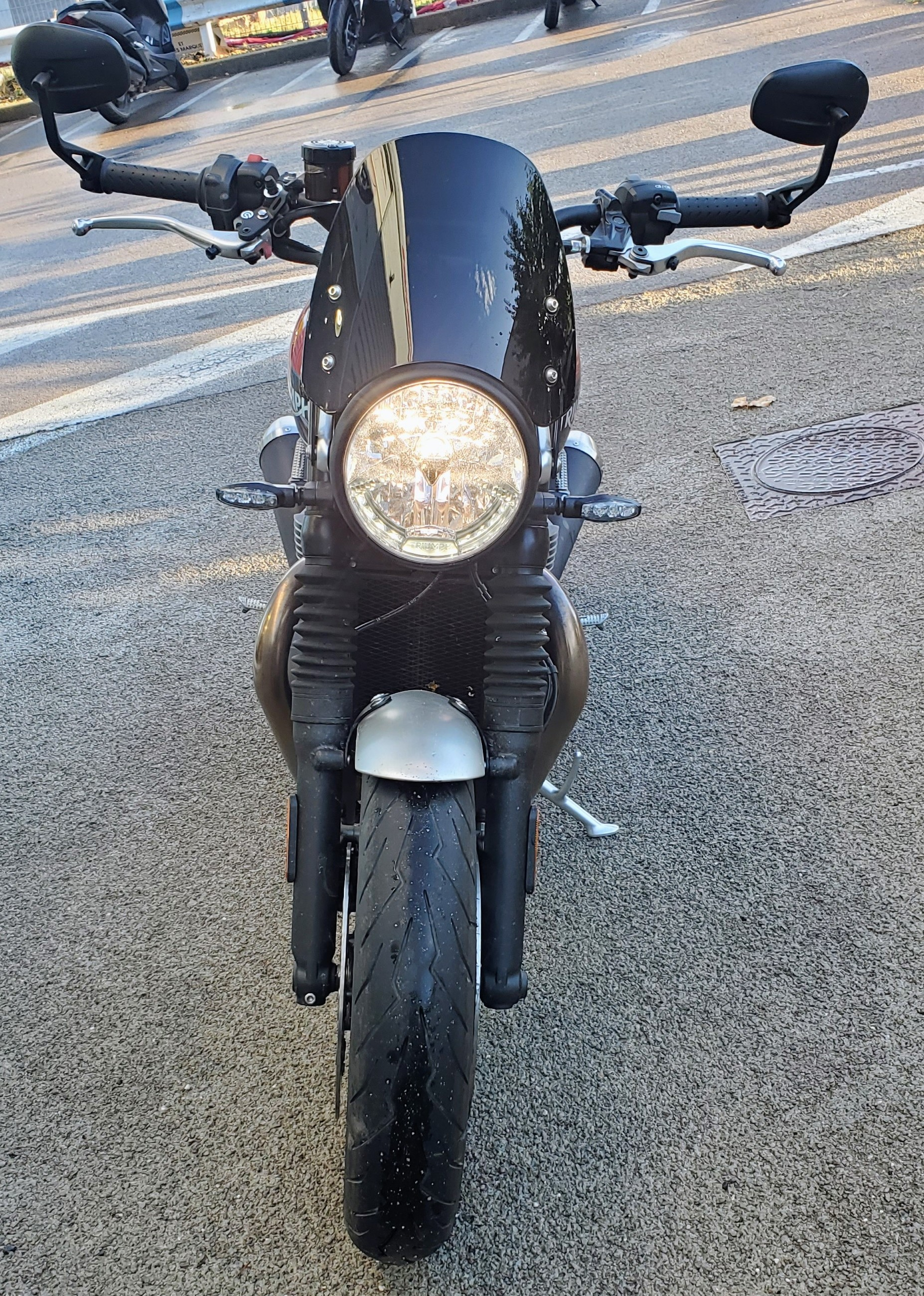 TRIUMPH SPEED TWIN 1200