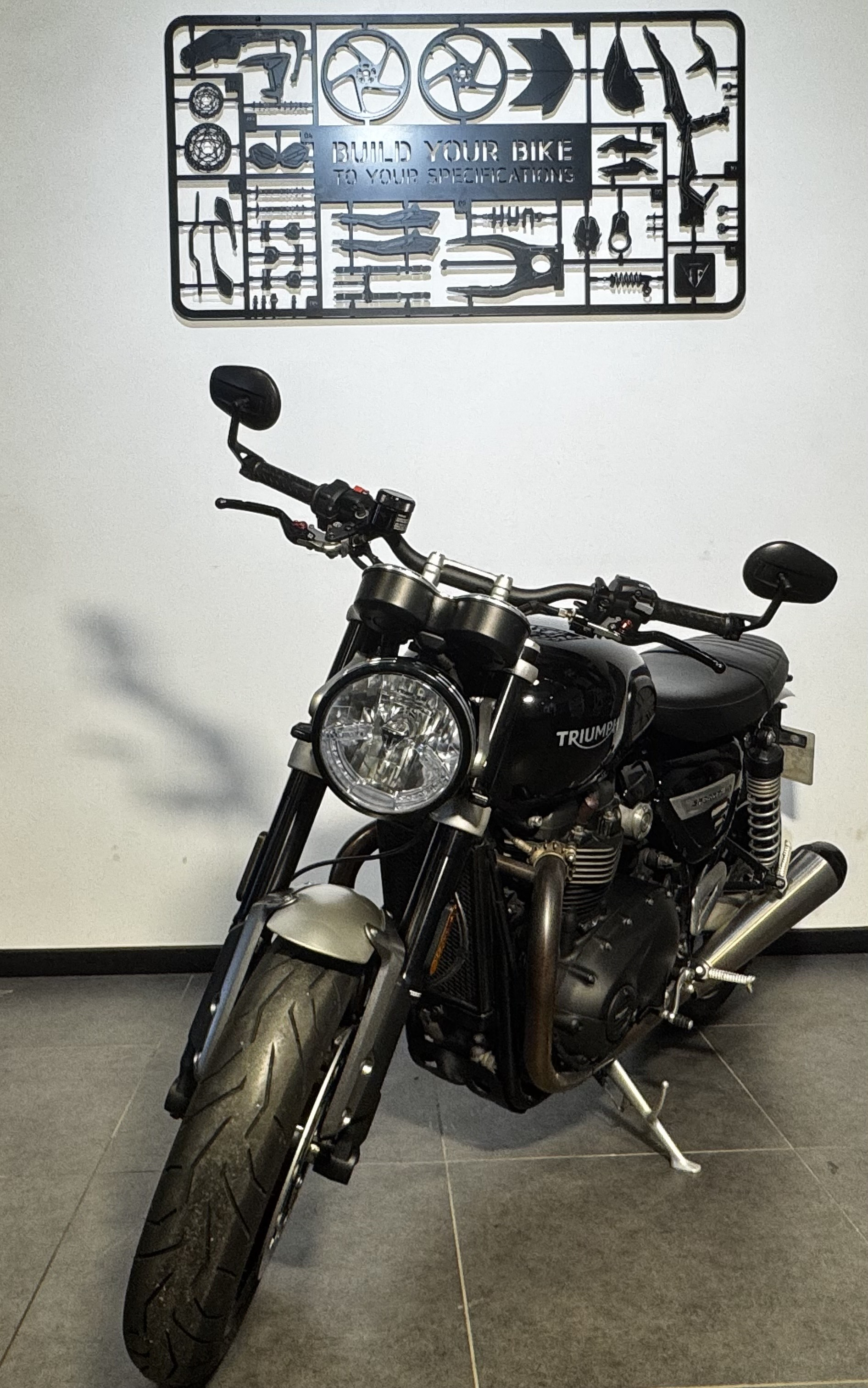 TRIUMPH SPEED TWIN 1200