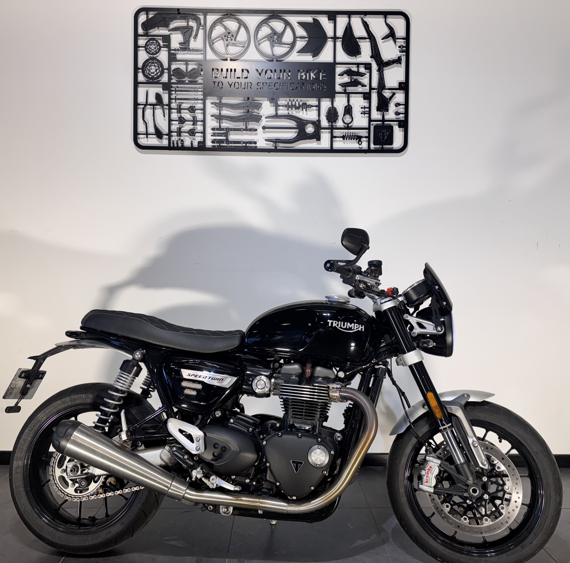 TRIUMPH SPEED TWIN 1200