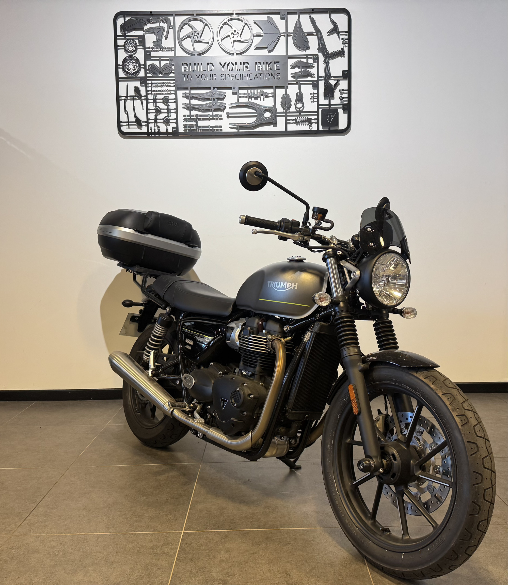 TRIUMPH SPEED TWIN 900