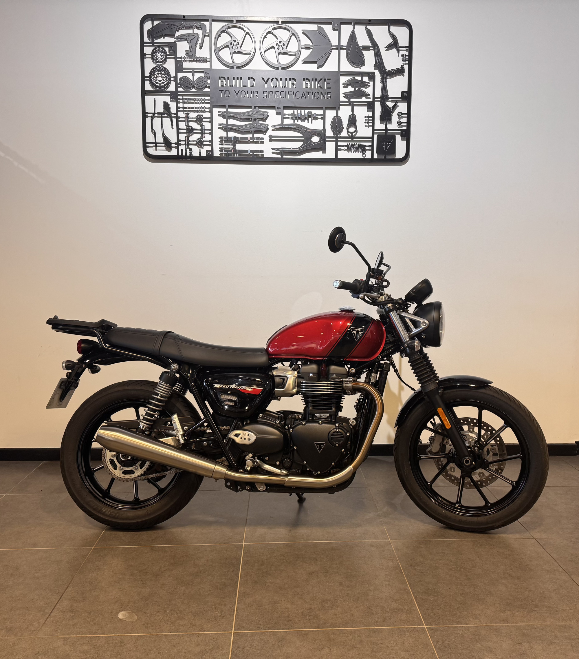 TRIUMPH SPEED TWIN 900