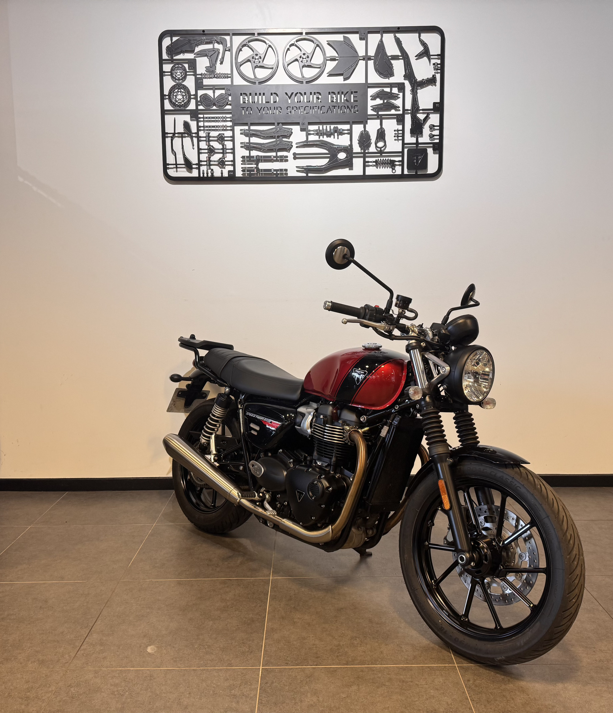 TRIUMPH SPEED TWIN 900