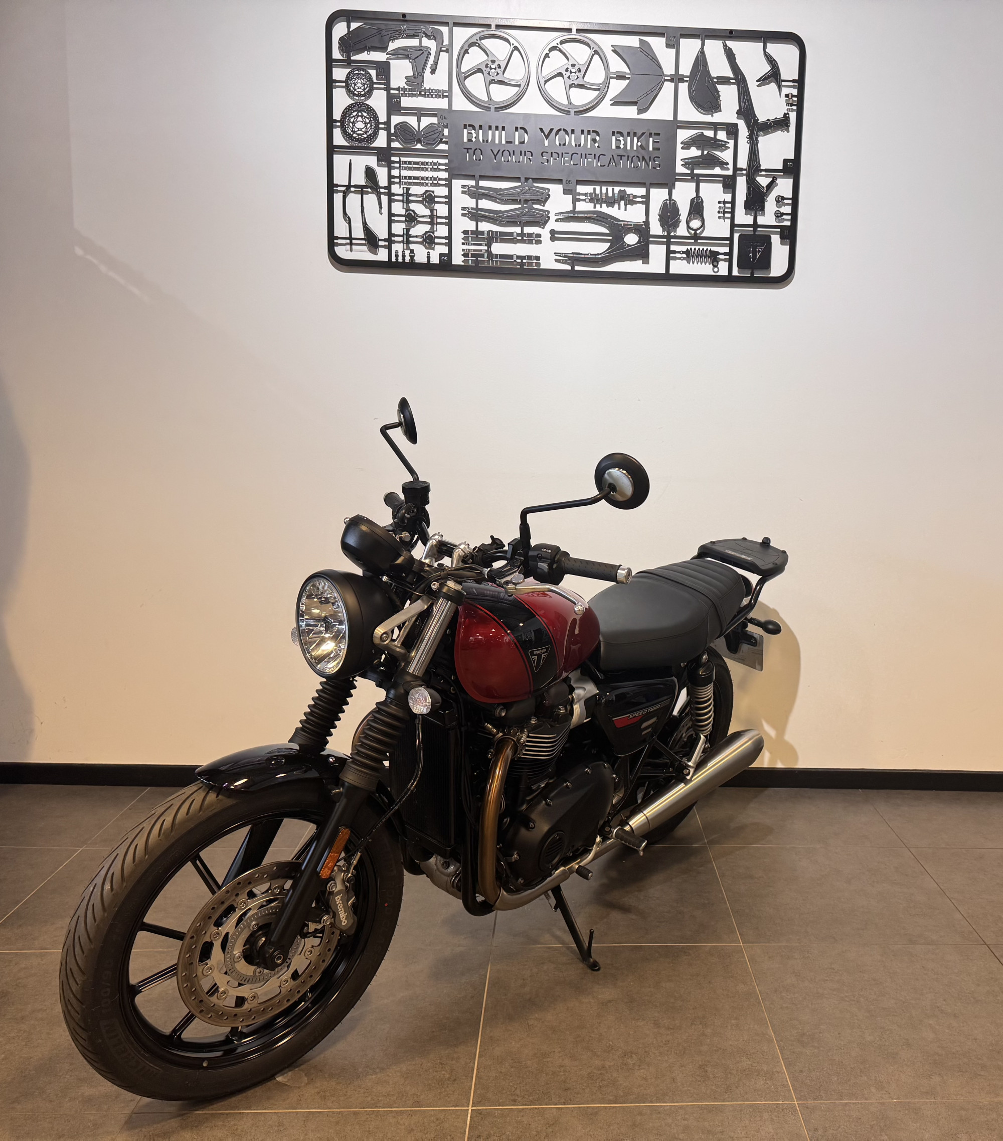 TRIUMPH SPEED TWIN 900