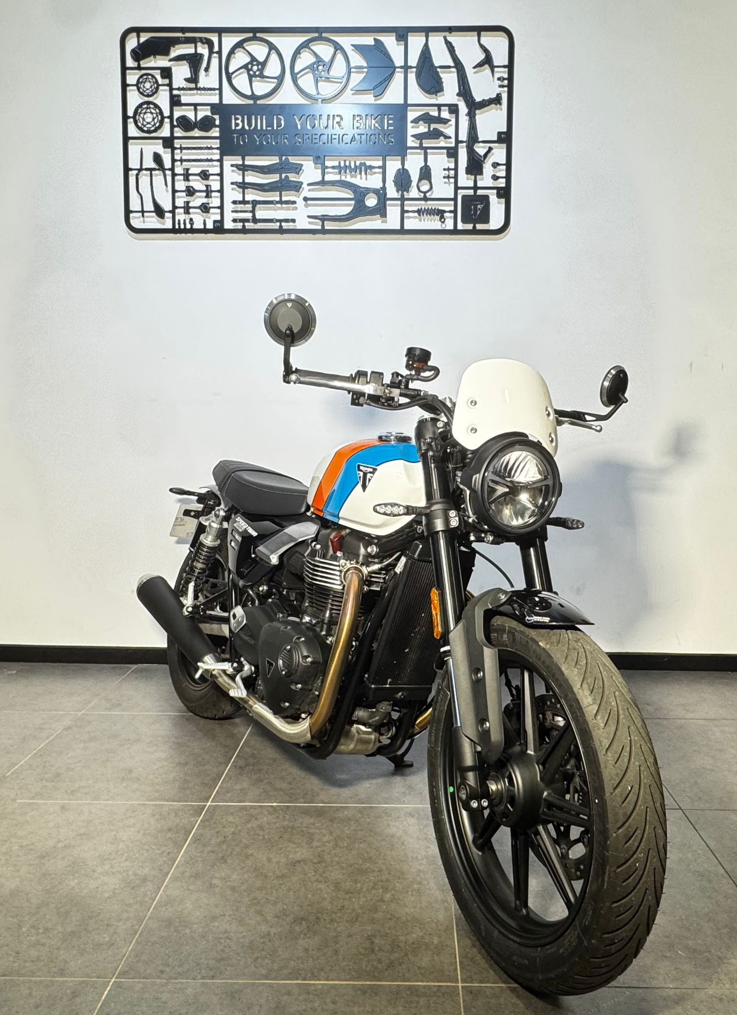 TRIUMPH SPEED TWIN 900