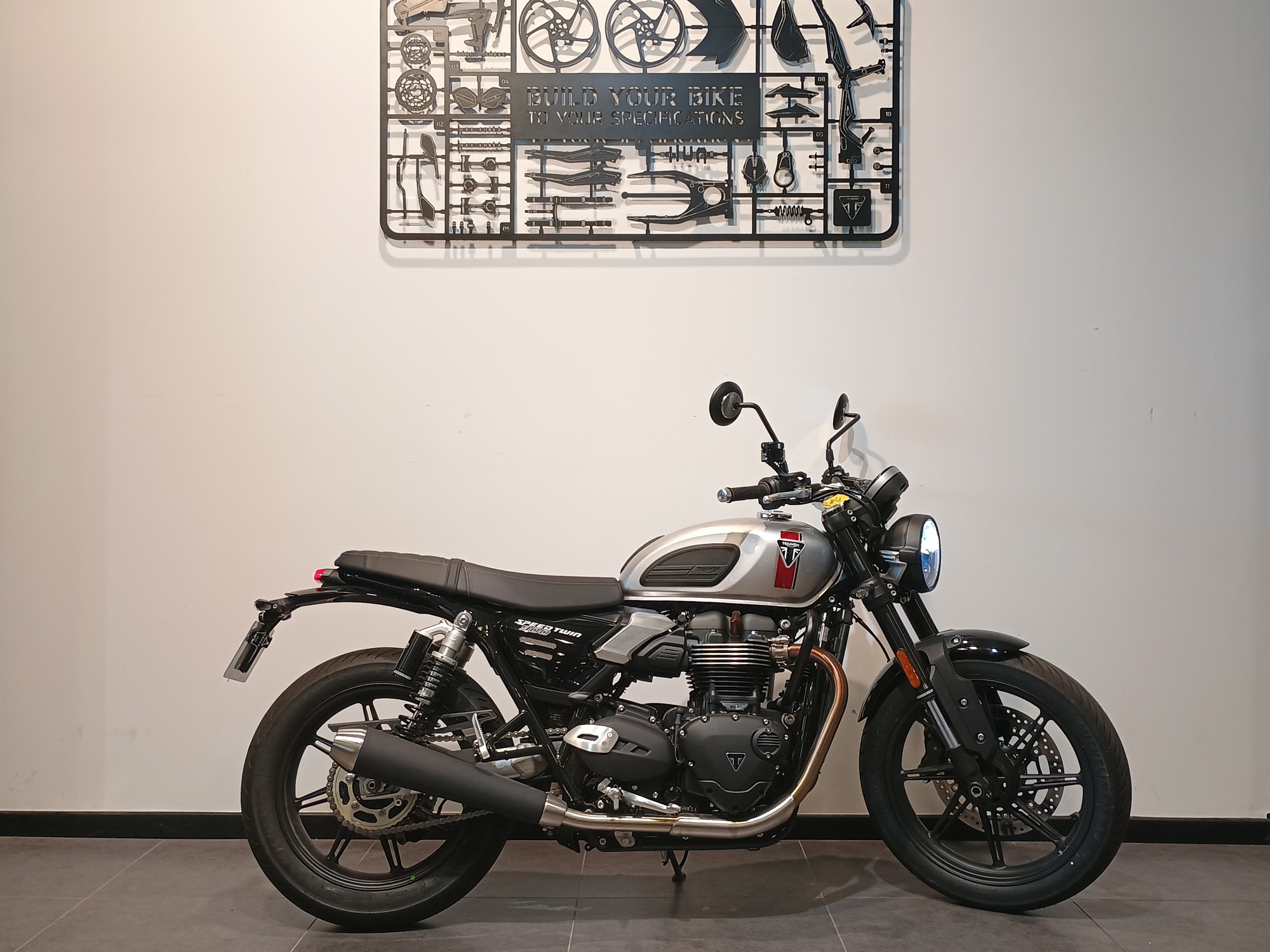 TRIUMPH SPEED TWIN 900