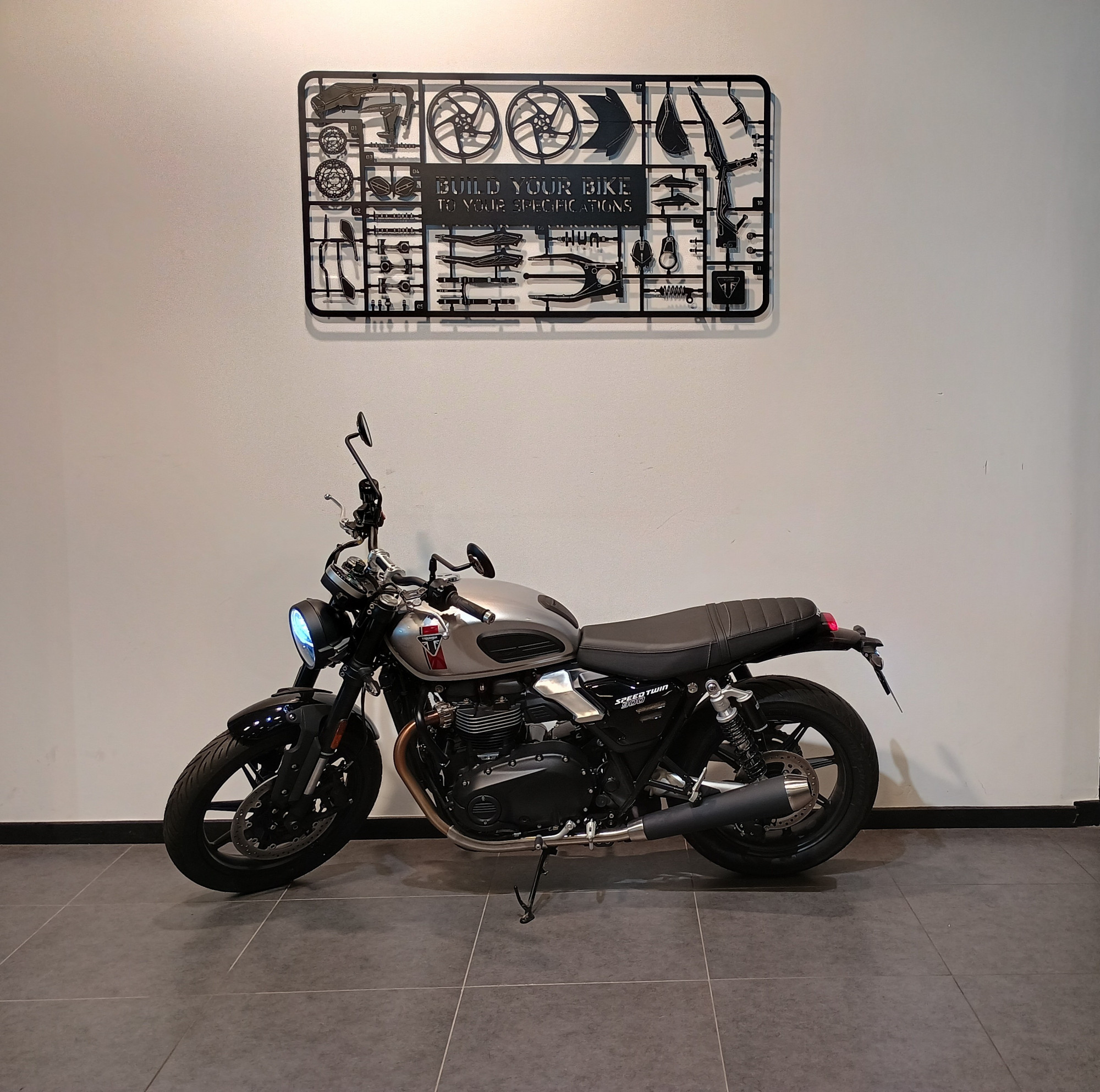 TRIUMPH SPEED TWIN 900