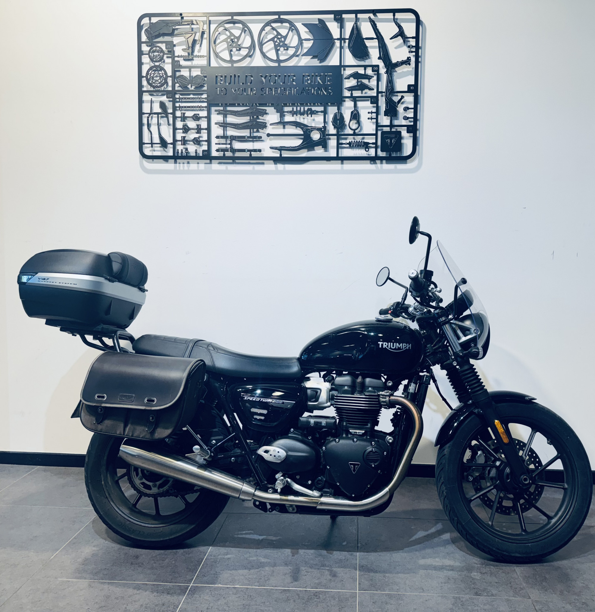 TRIUMPH SPEED TWIN 900