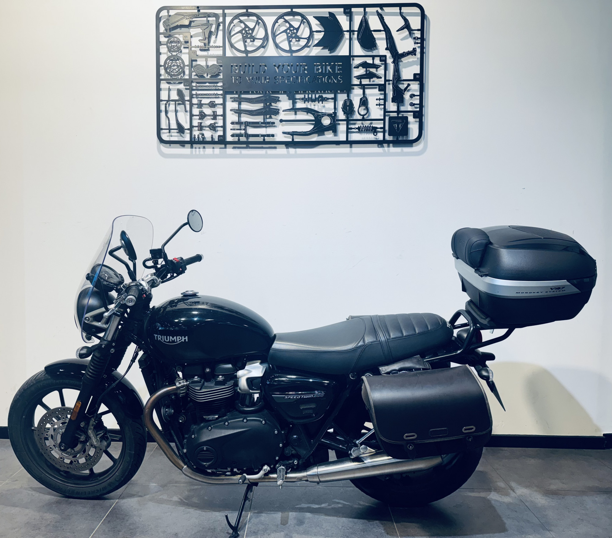 TRIUMPH SPEED TWIN 900