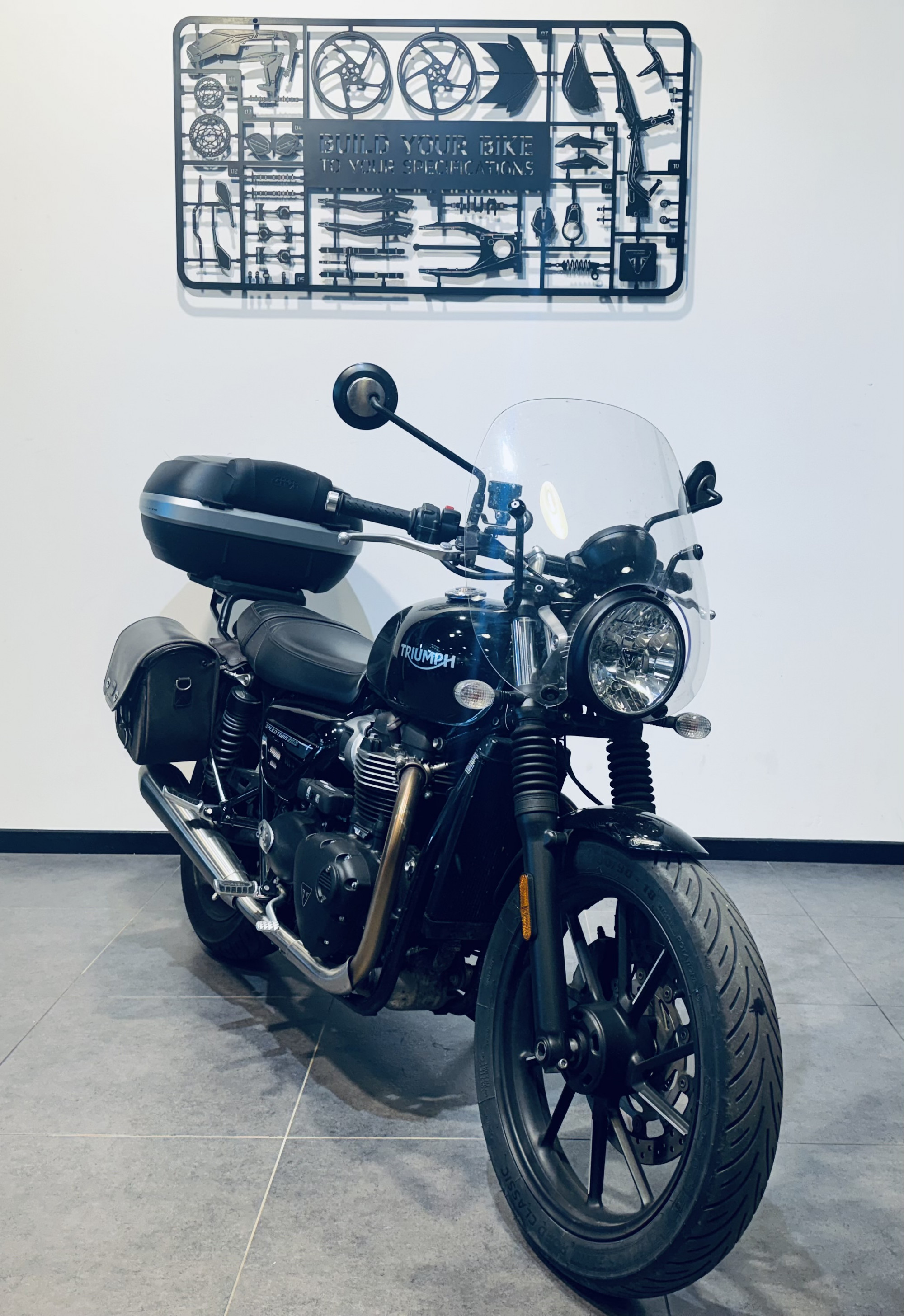 TRIUMPH SPEED TWIN 900