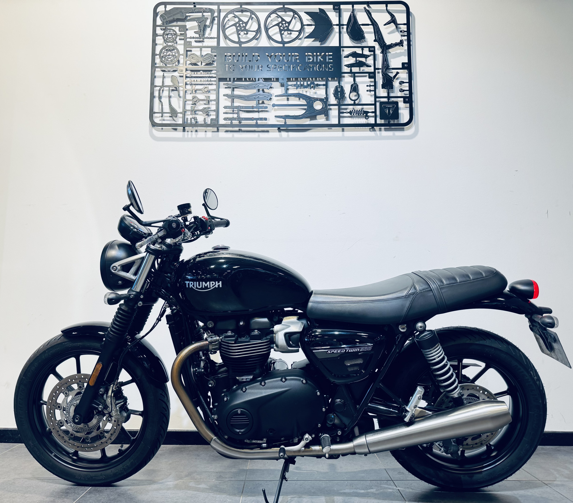 TRIUMPH SPEED TWIN 900