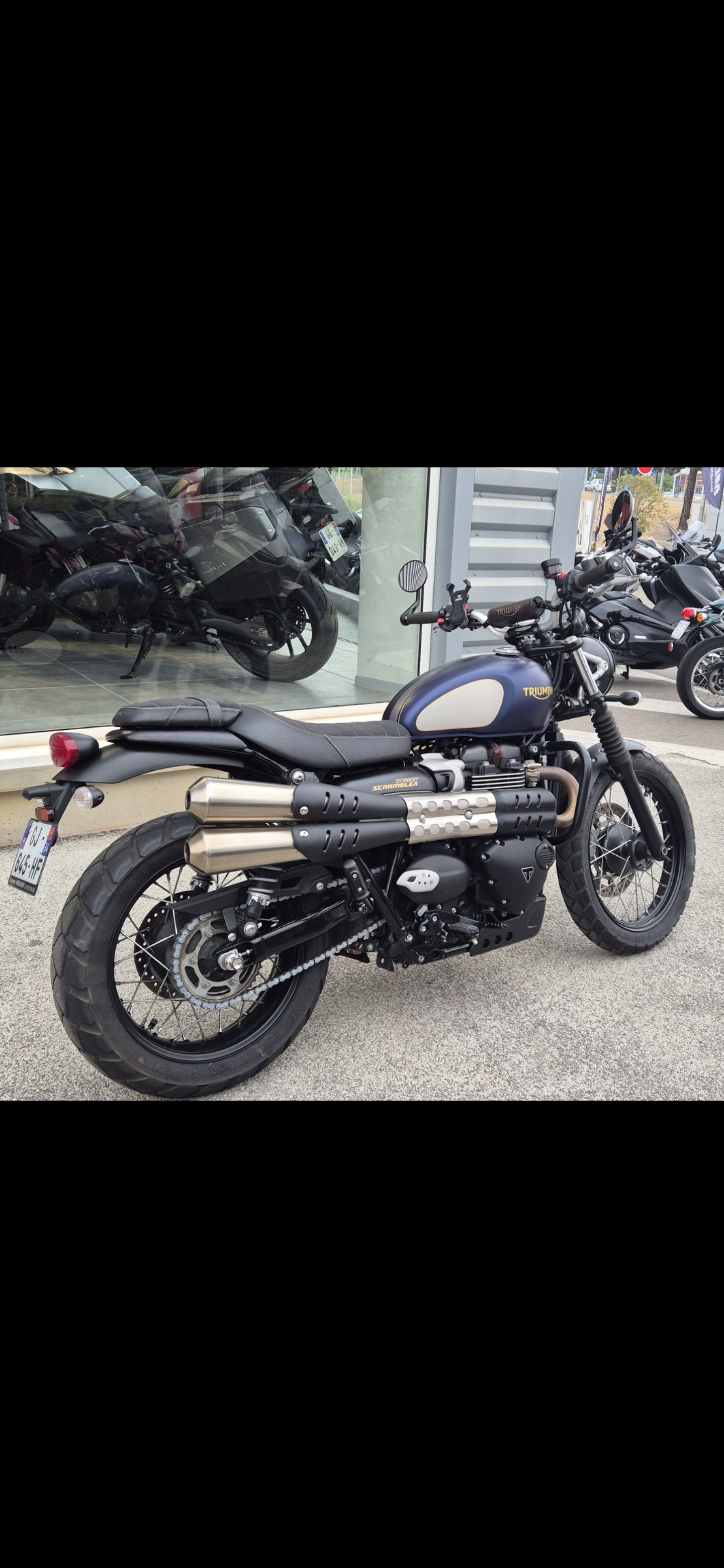 TRIUMPH STREET SCRAMBLER  900