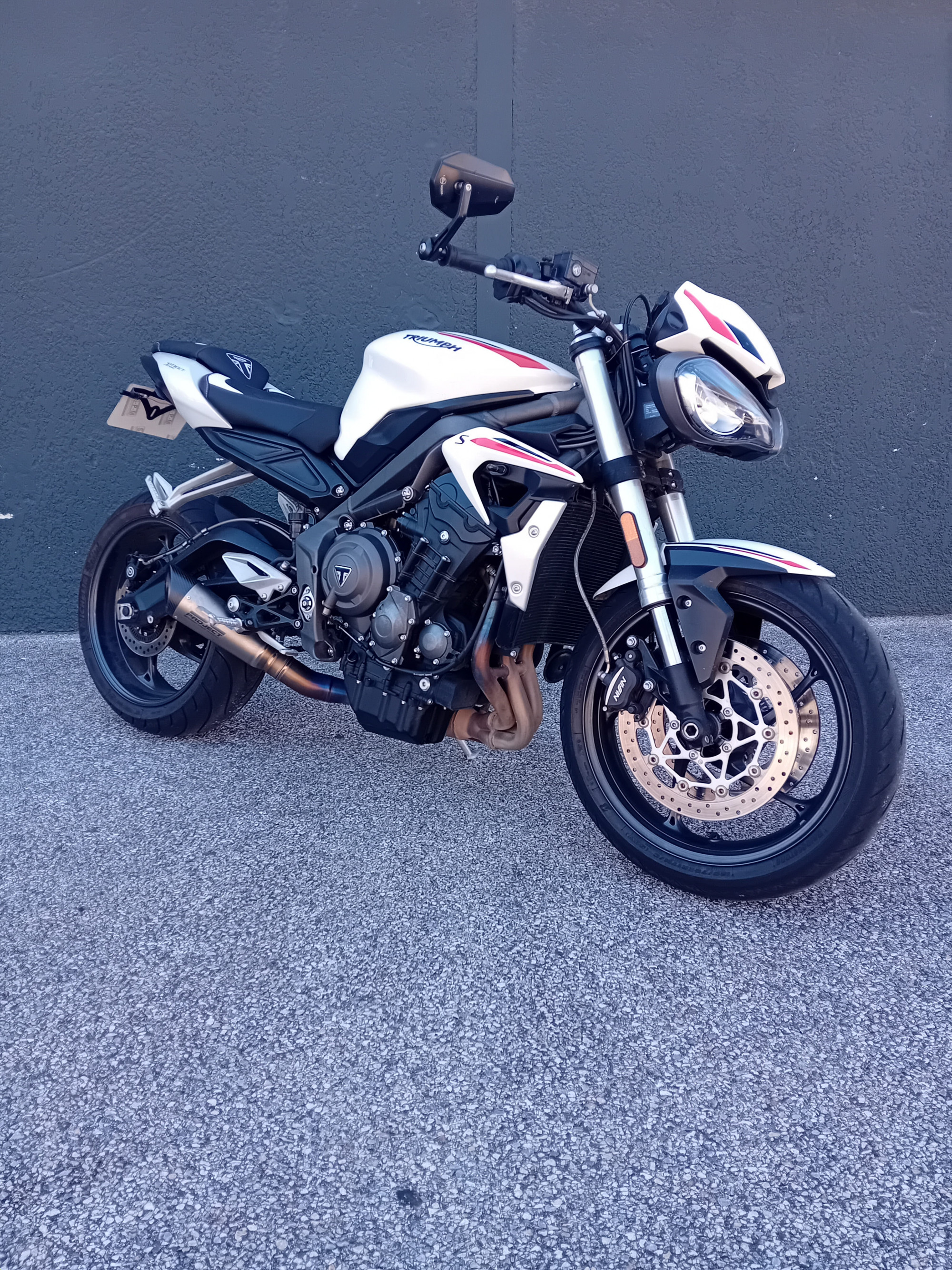 TRIUMPH STREET TRIPLE 660 S