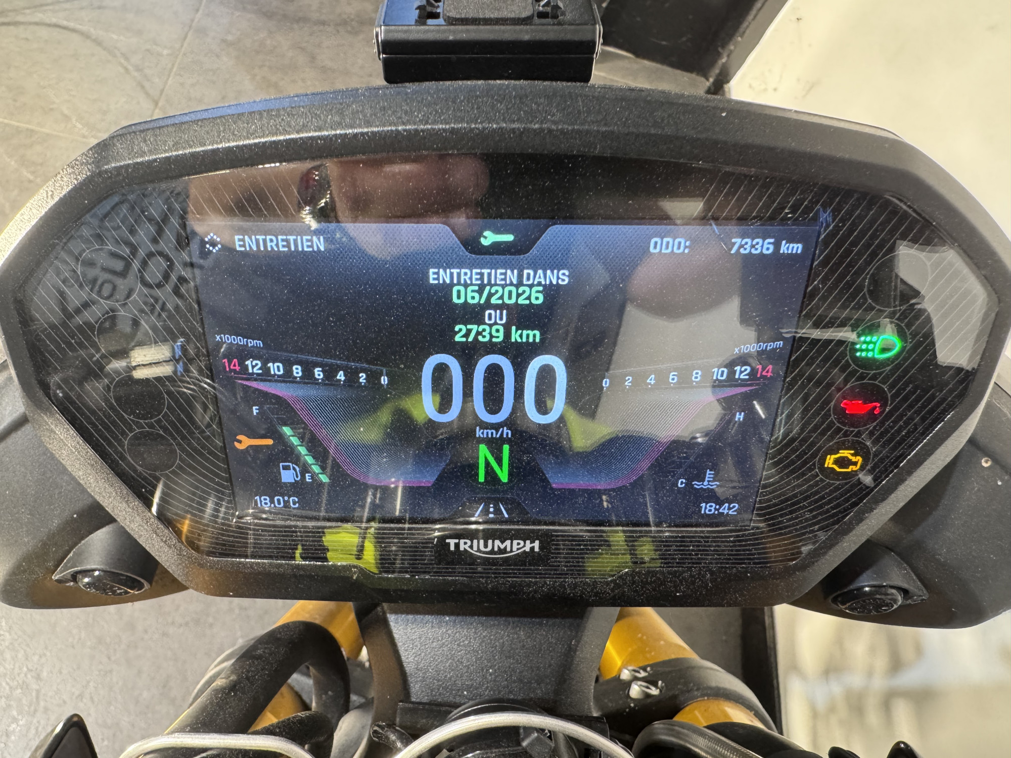 TRIUMPH STREET TRIPLE 765 MOTO2 EDITION