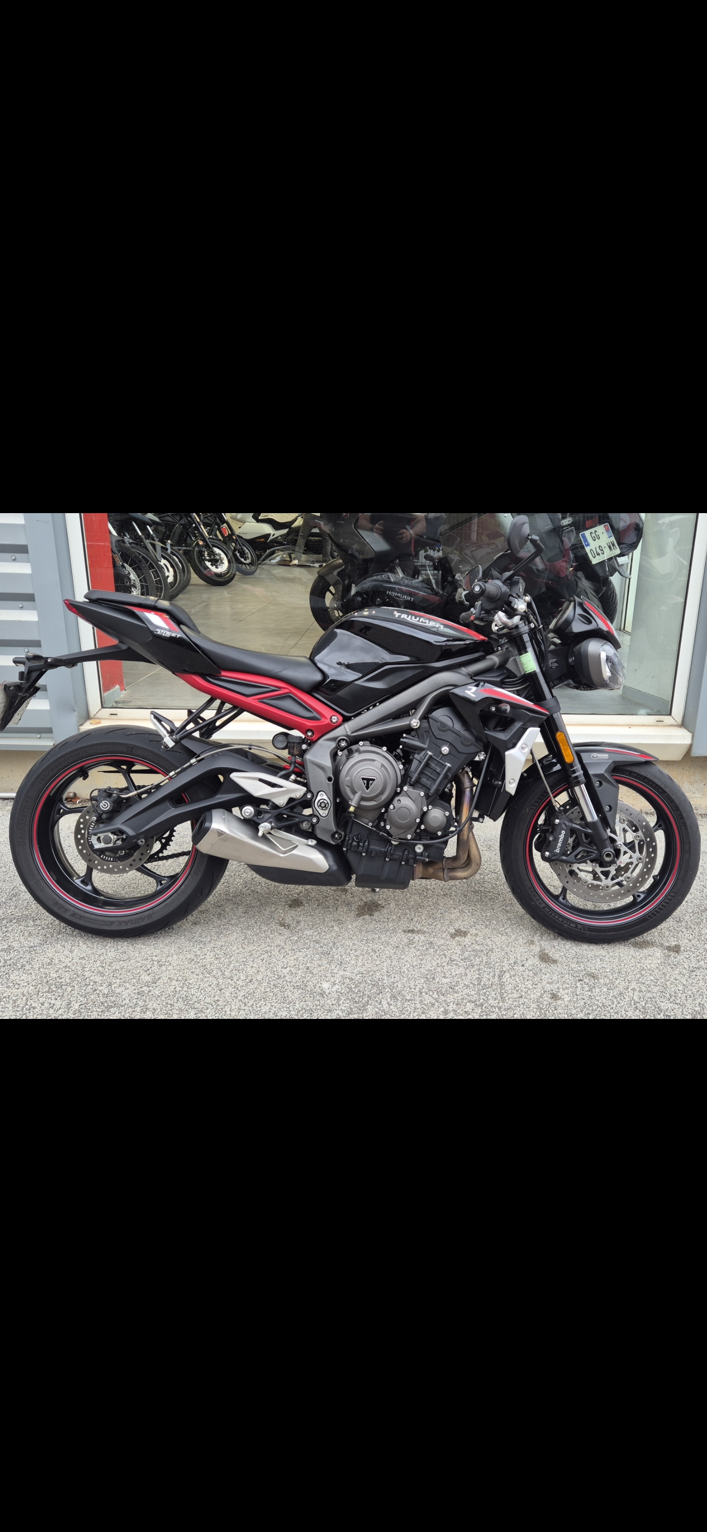 TRIUMPH STREET TRIPLE 765 R