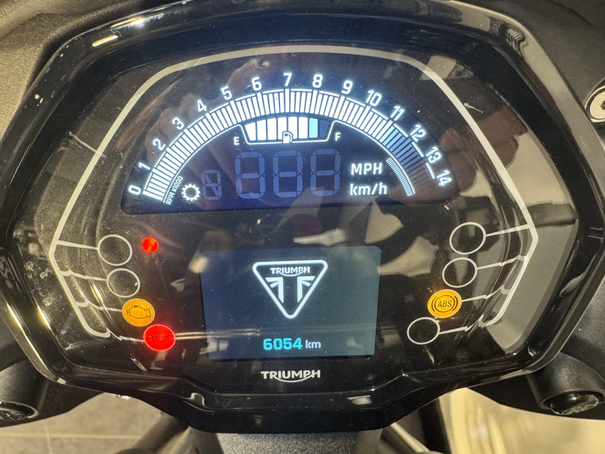 TRIUMPH STREET TRIPLE 765 R