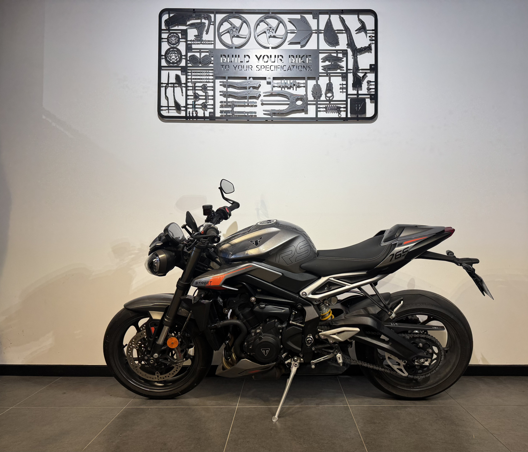 TRIUMPH STREET TRIPLE 765 RS
