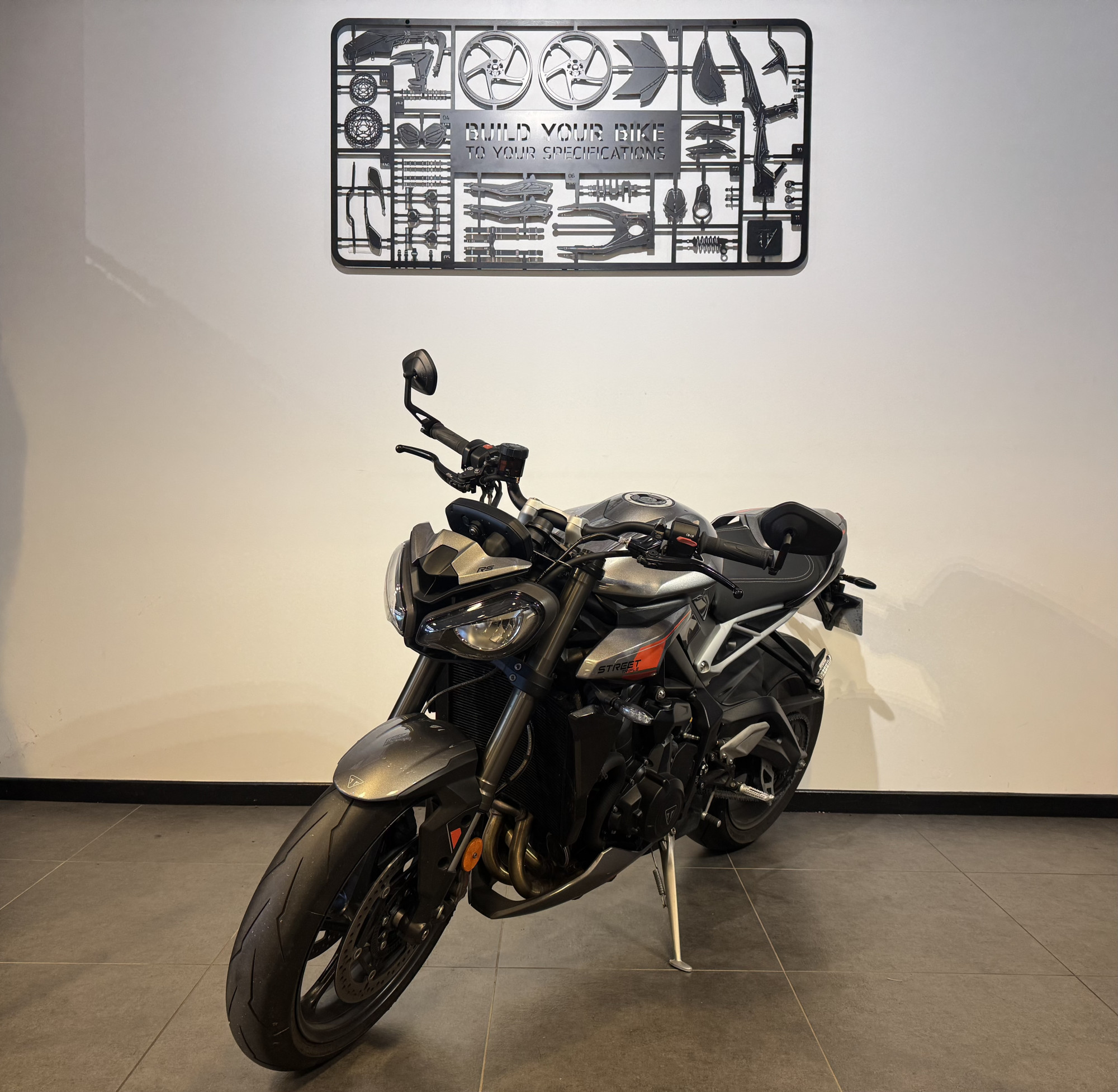 TRIUMPH STREET TRIPLE 765 RS