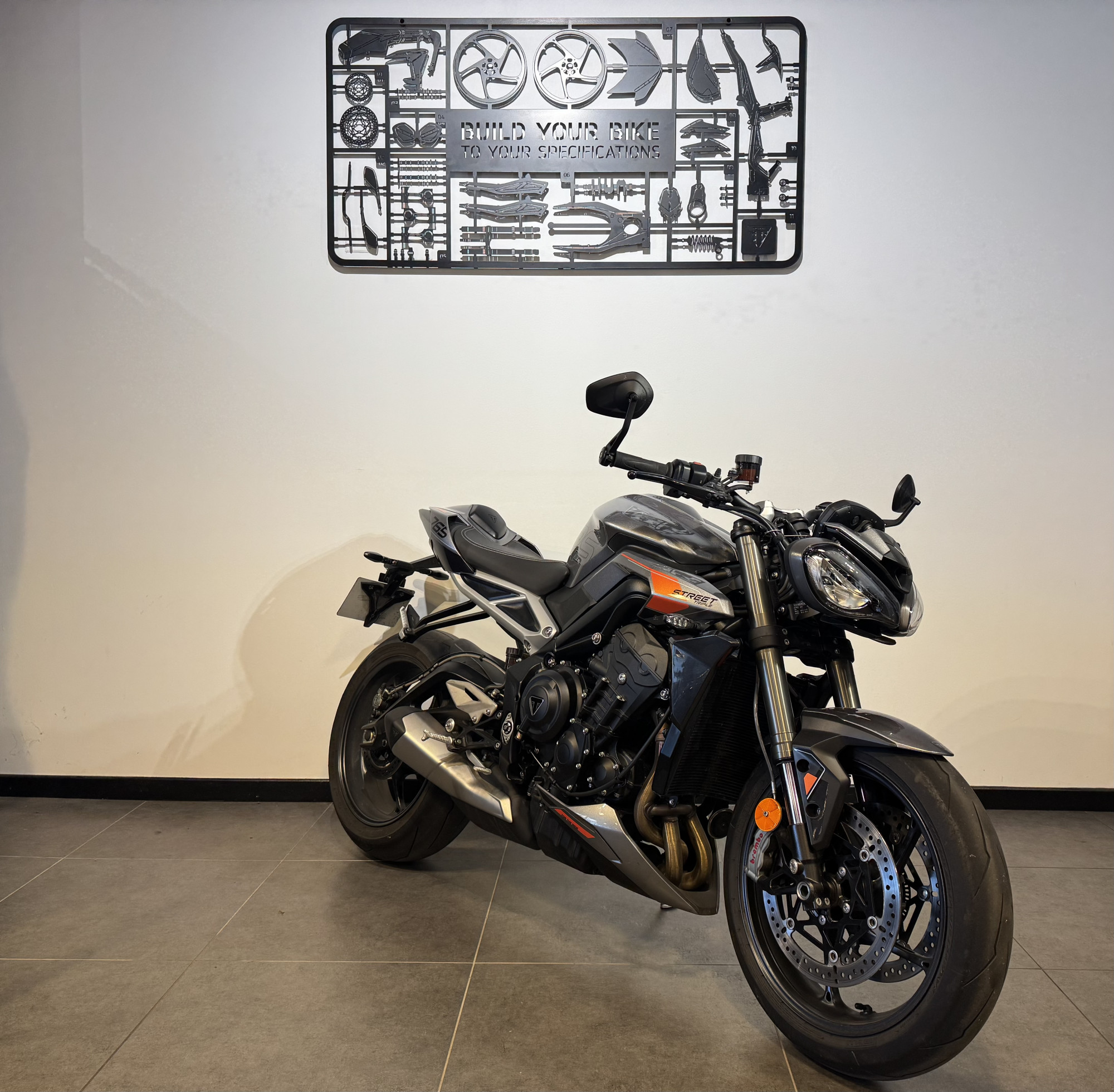 TRIUMPH STREET TRIPLE 765 RS