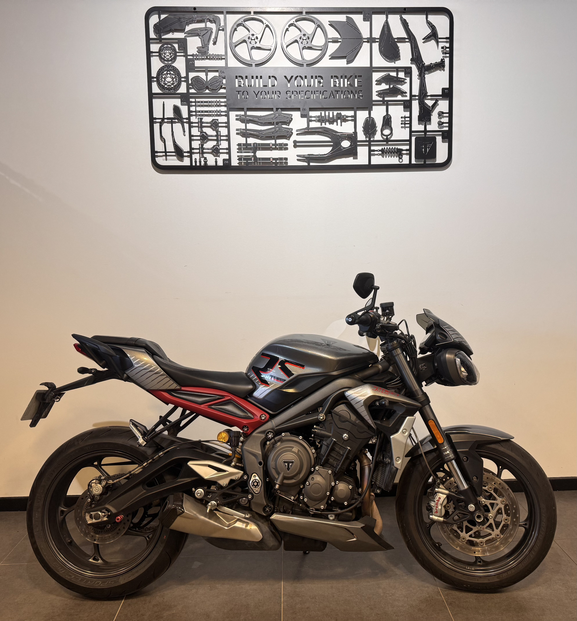 TRIUMPH STREET TRIPLE 765 RS
