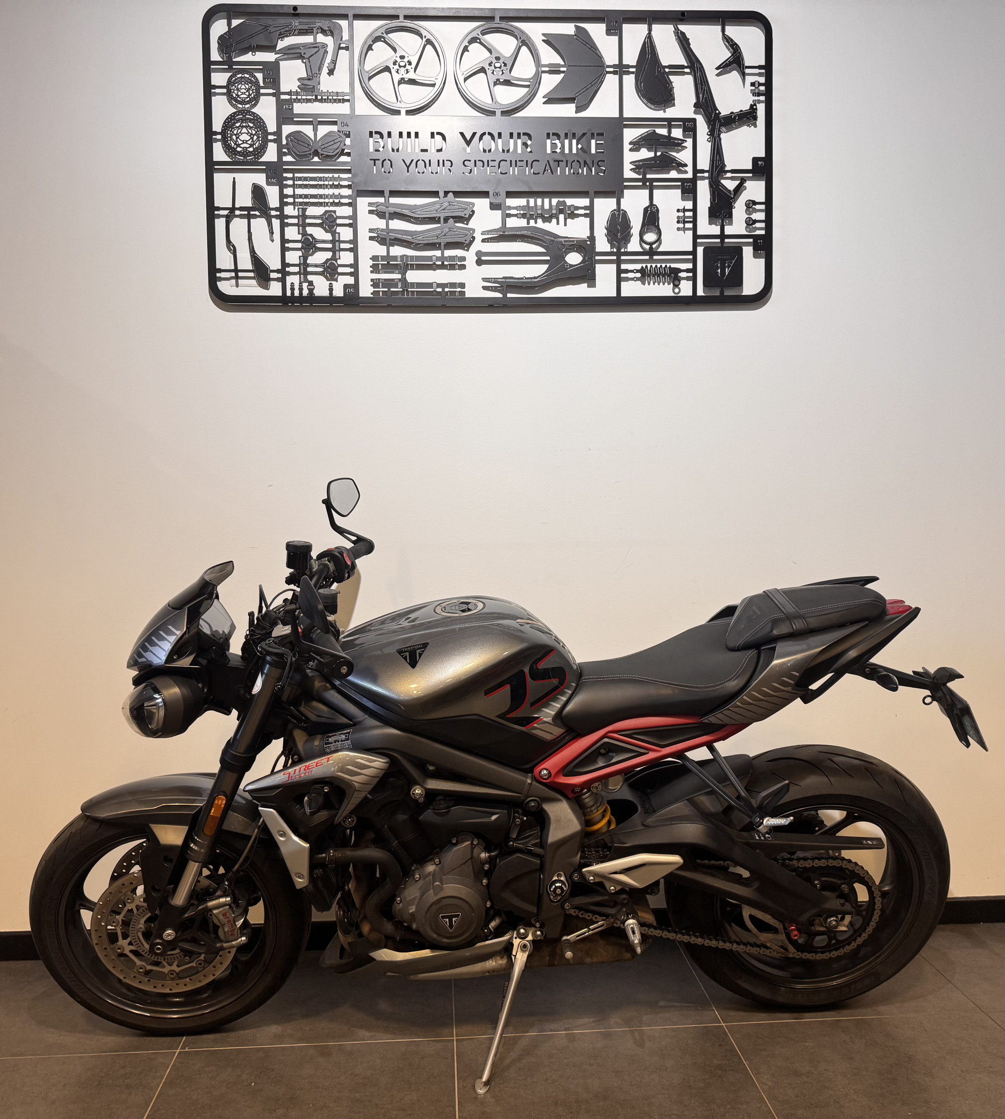 TRIUMPH STREET TRIPLE 765 RS