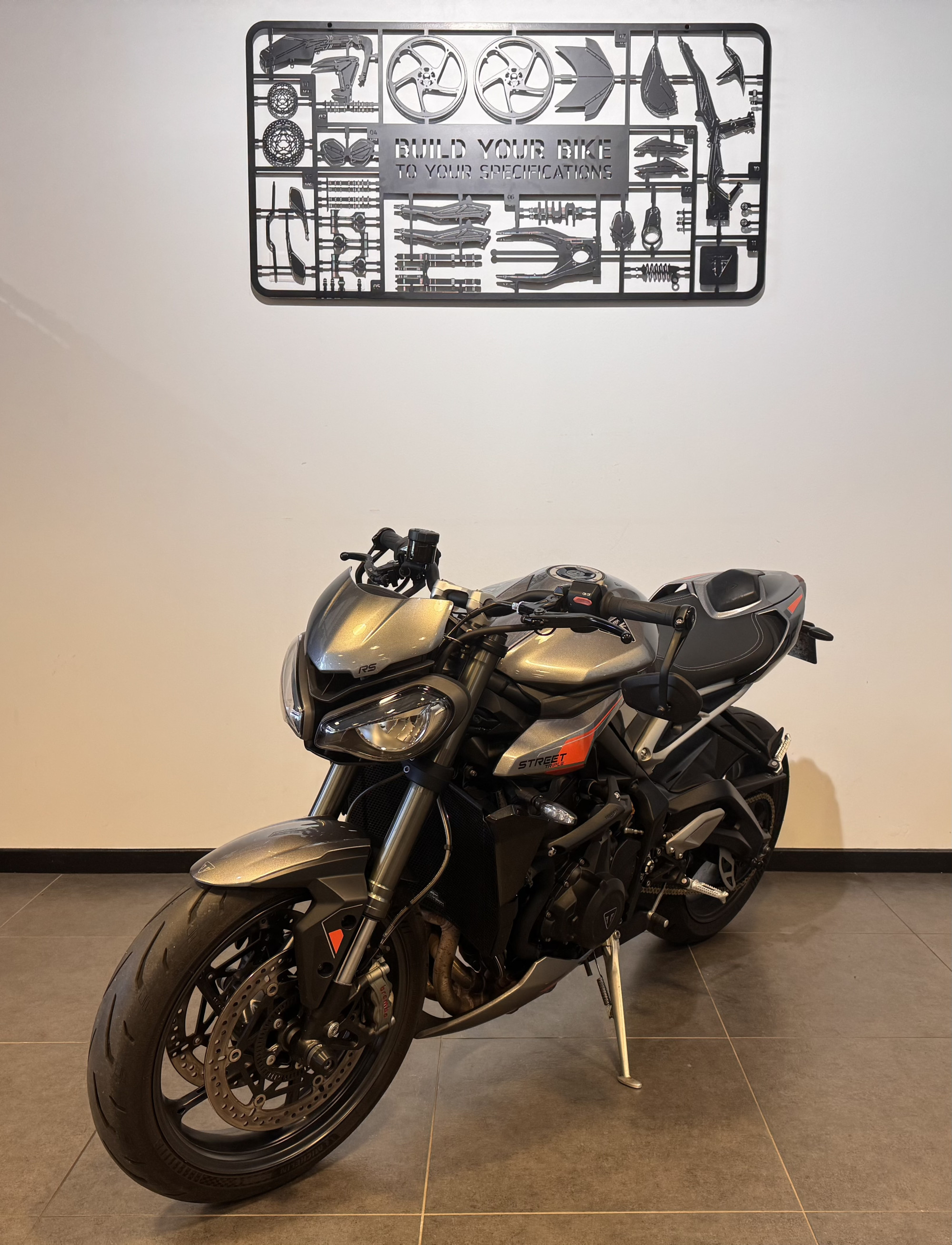 TRIUMPH STREET TRIPLE 765 RS