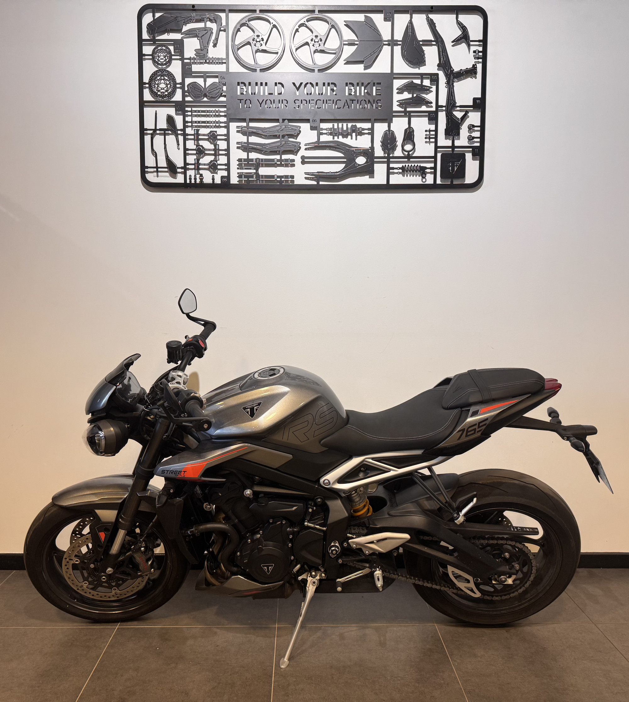 TRIUMPH STREET TRIPLE 765 RS