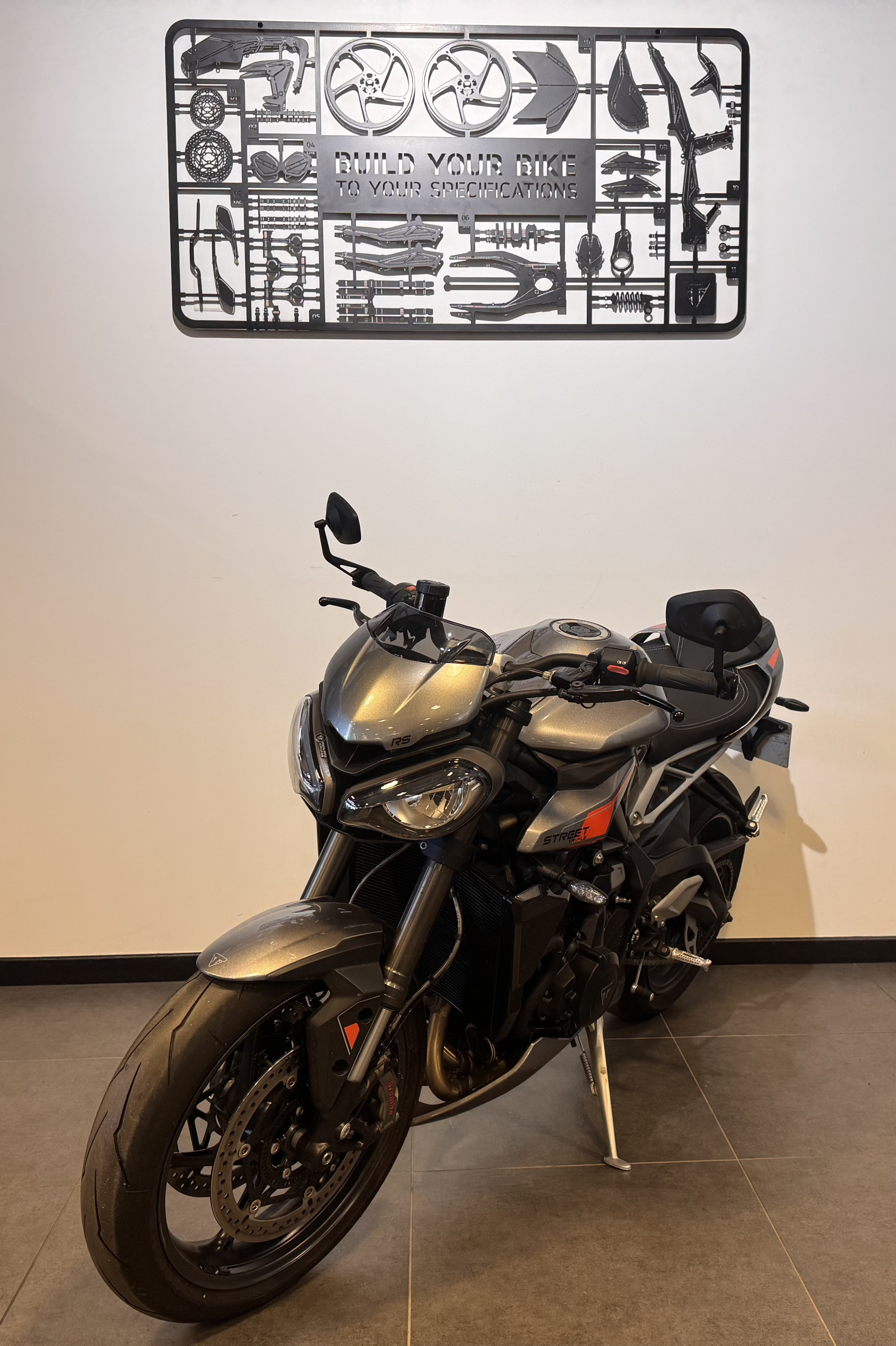 TRIUMPH STREET TRIPLE 765 RS