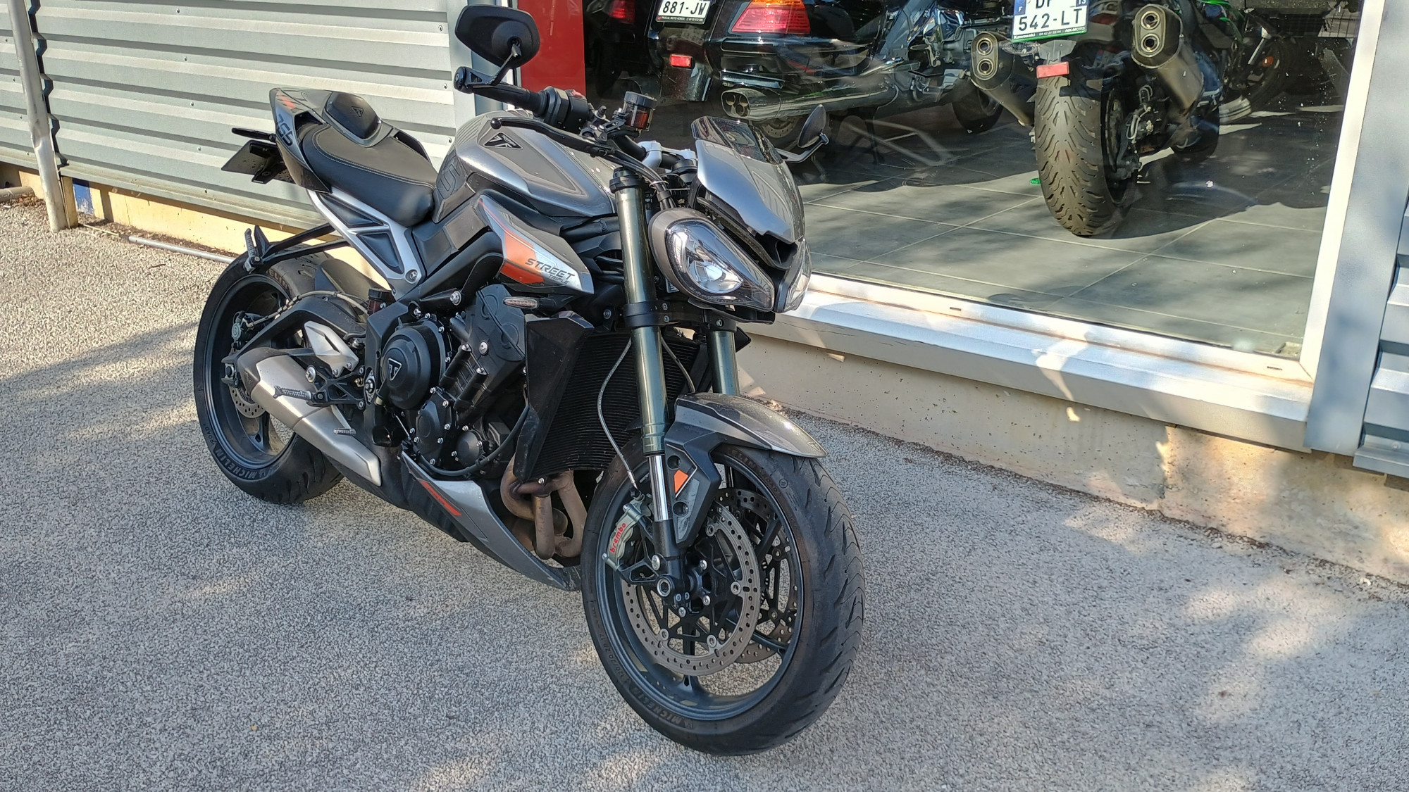 TRIUMPH STREET TRIPLE 765 RS