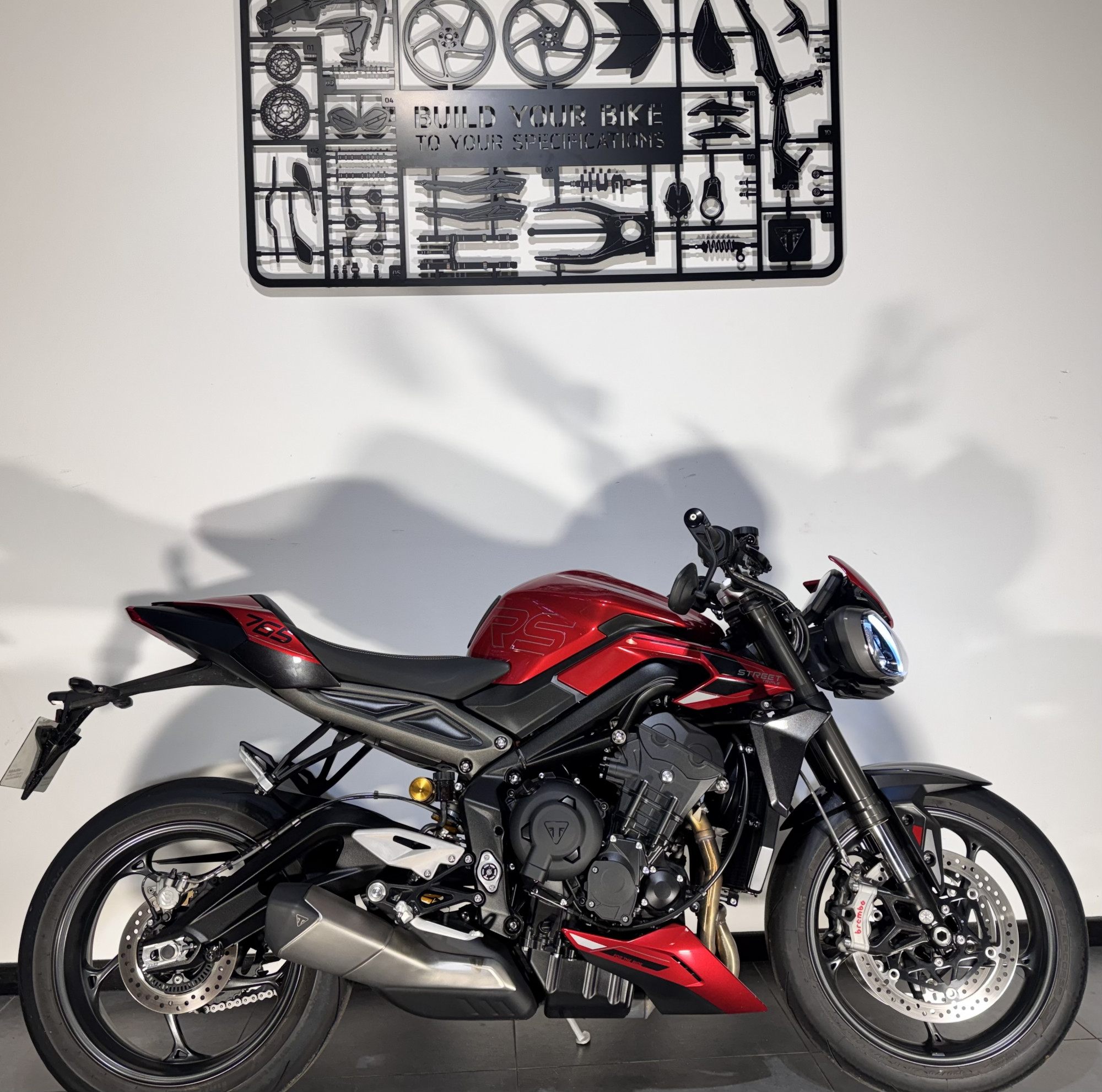 TRIUMPH STREET TRIPLE 765 RS