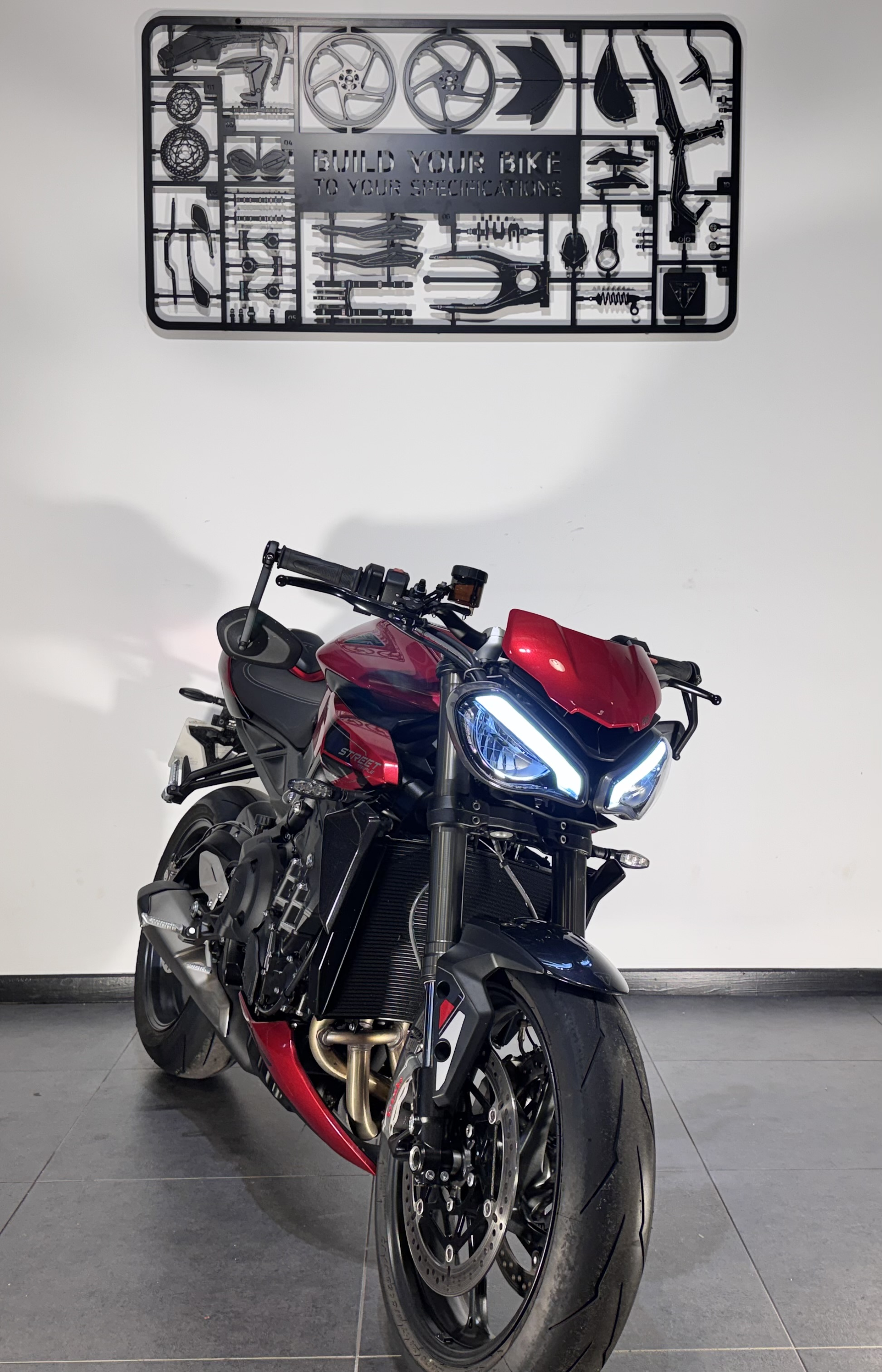 TRIUMPH STREET TRIPLE 765 RS