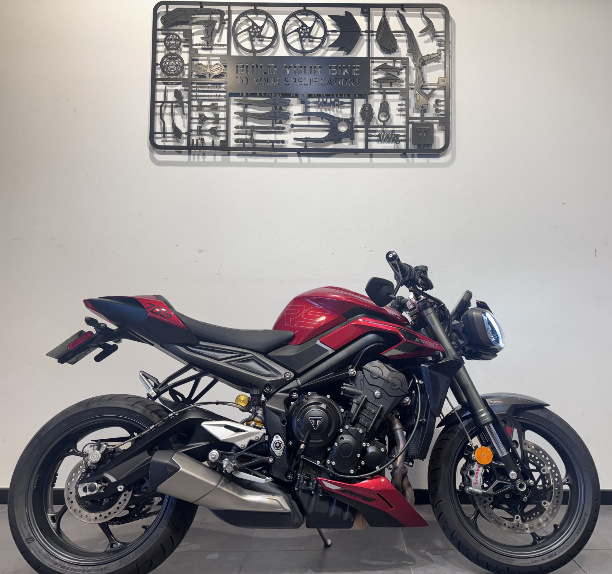 TRIUMPH STREET TRIPLE 765 RS