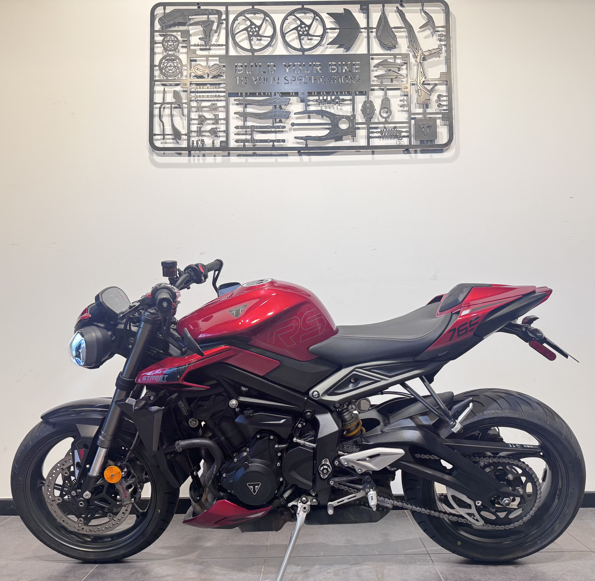 TRIUMPH STREET TRIPLE 765 RS
