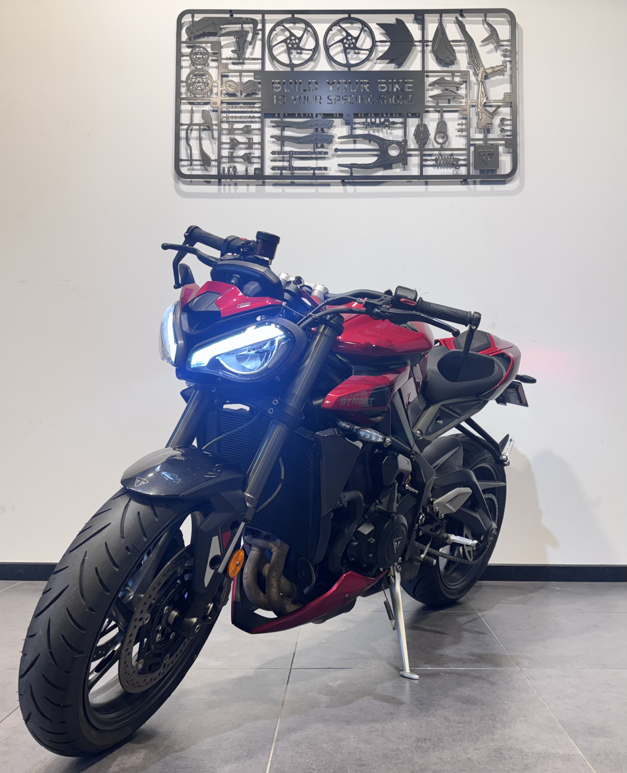 TRIUMPH STREET TRIPLE 765 RS