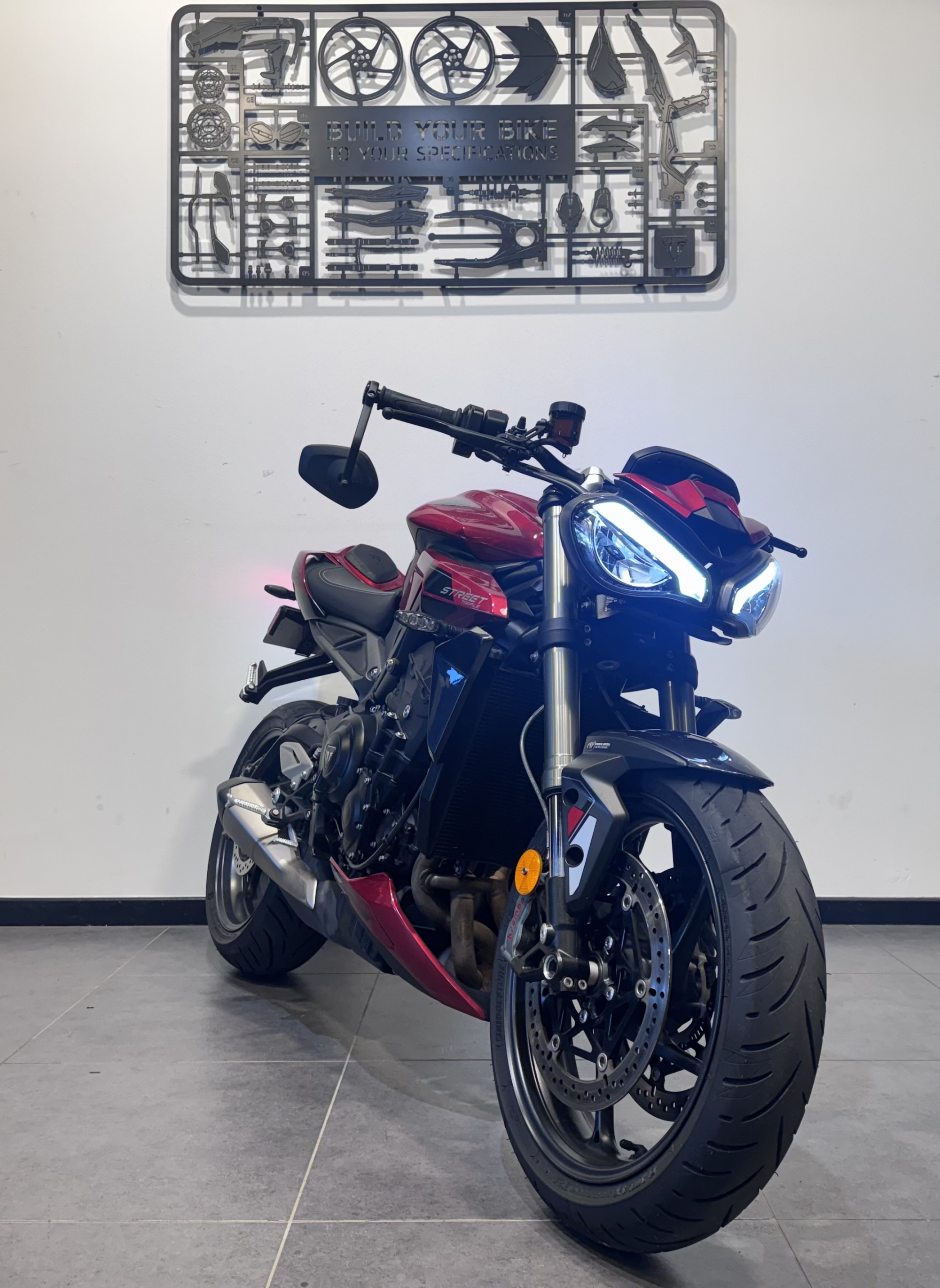TRIUMPH STREET TRIPLE 765 RS