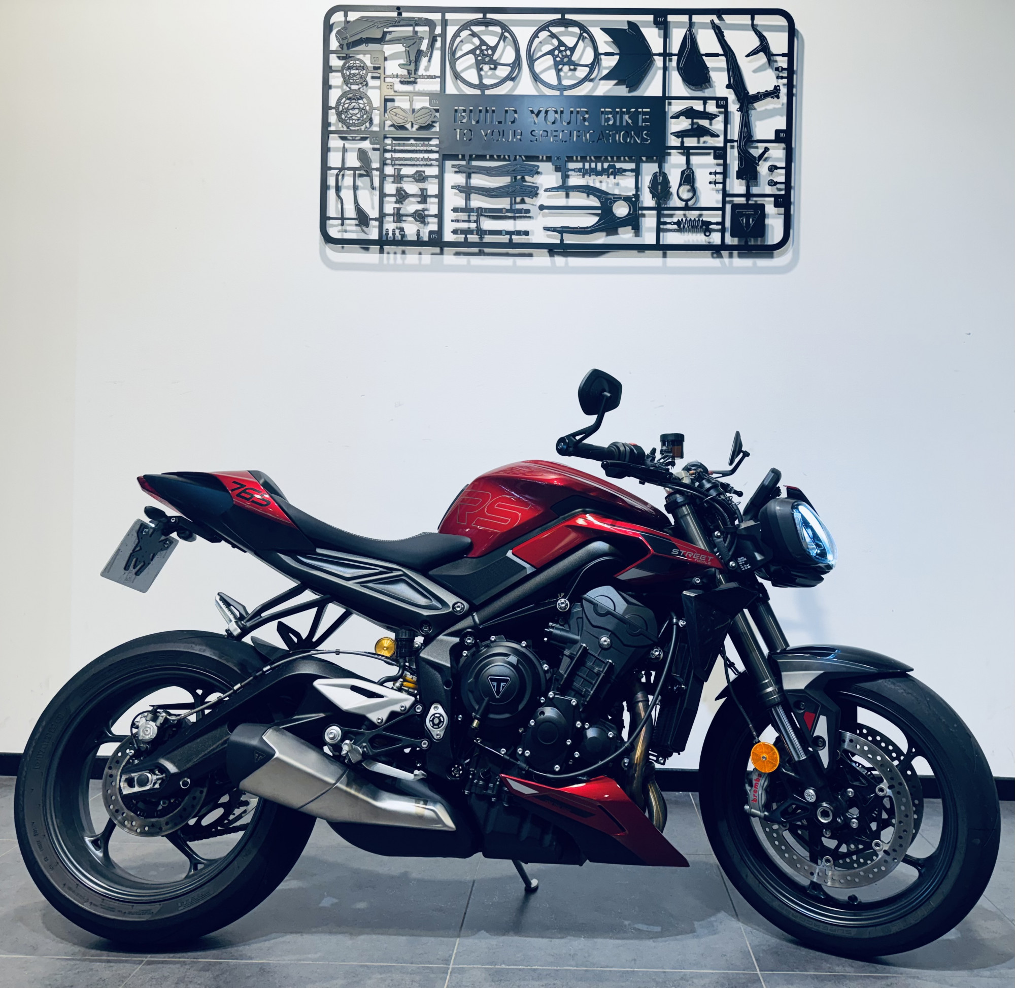TRIUMPH STREET TRIPLE 765 RS