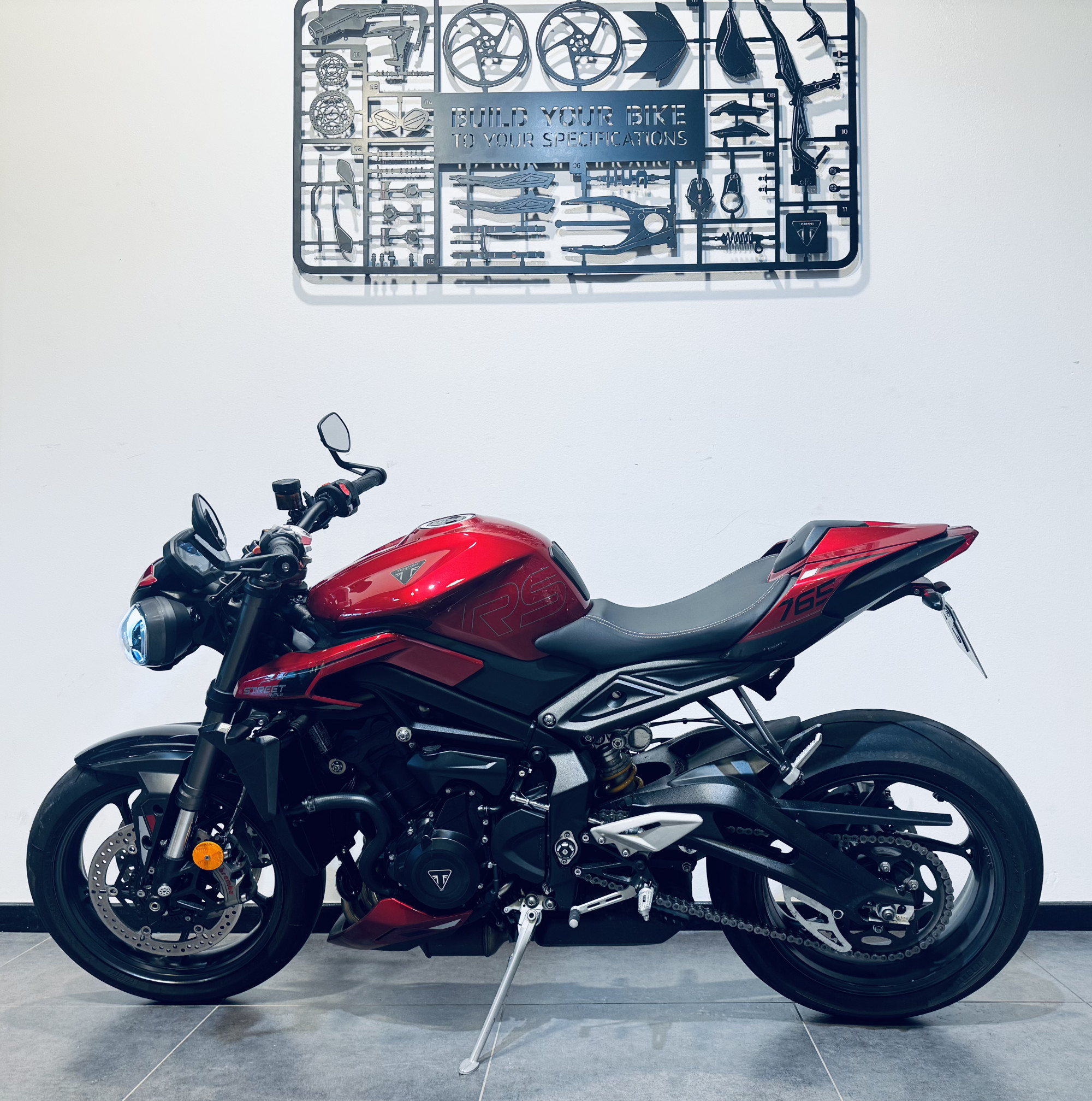 TRIUMPH STREET TRIPLE 765 RS