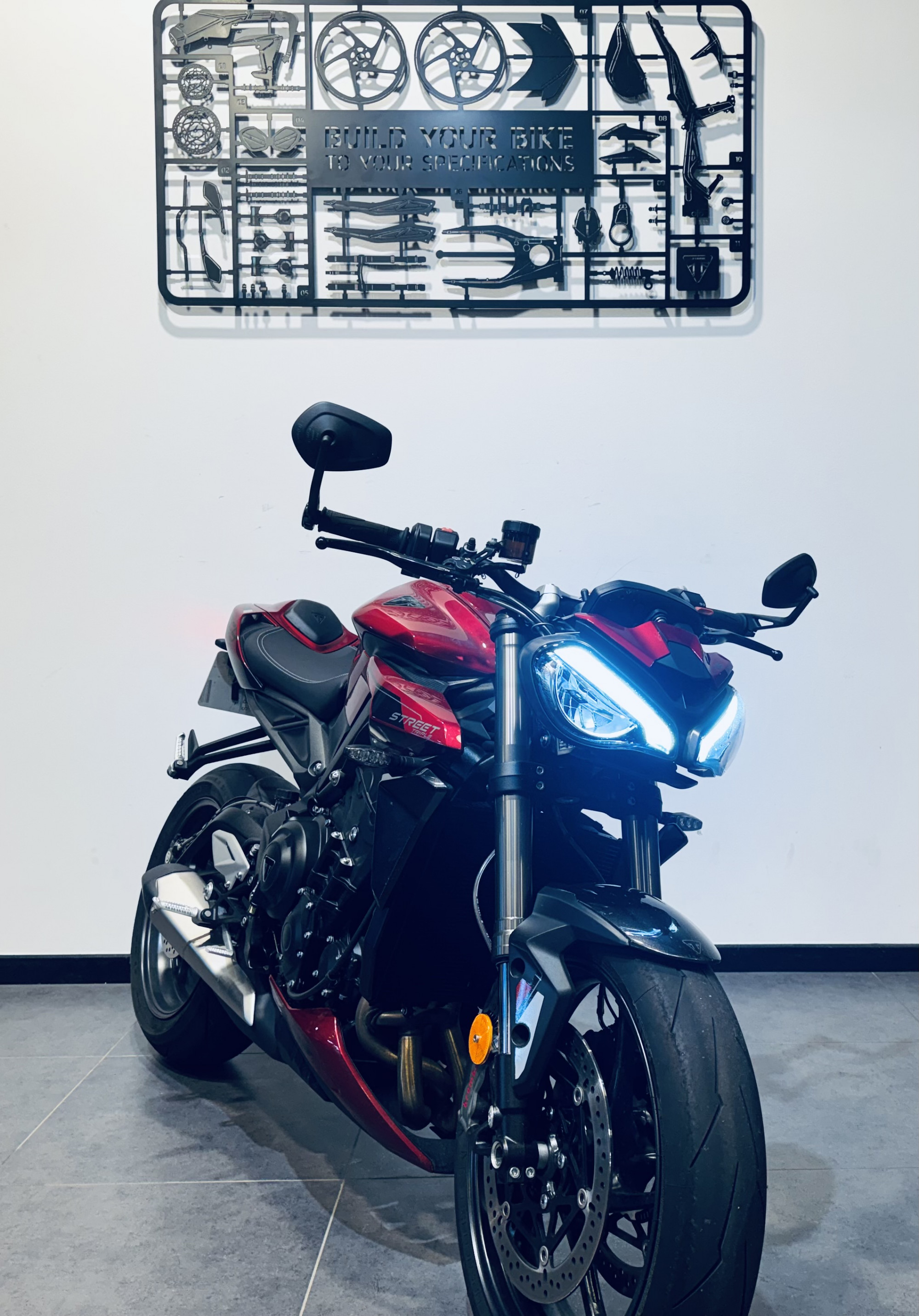 TRIUMPH STREET TRIPLE 765 RS