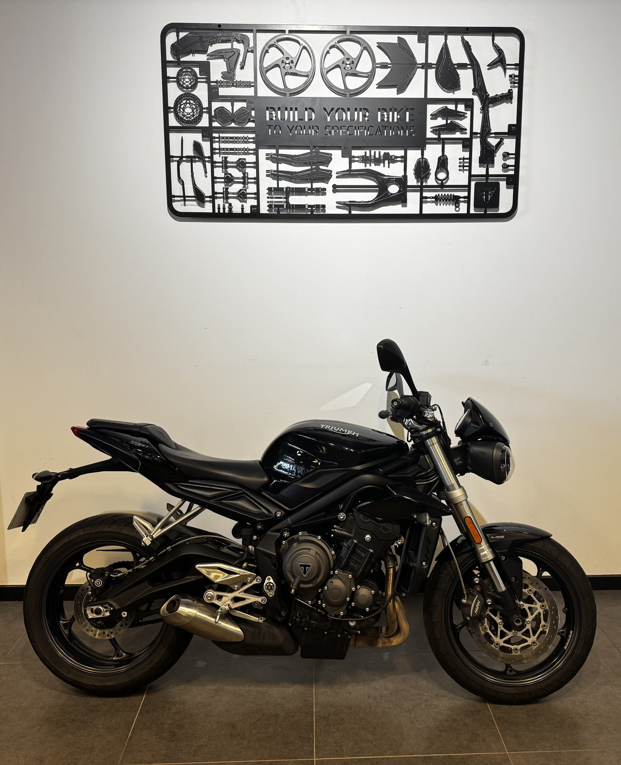 TRIUMPH STREET TRIPLE 765 S 