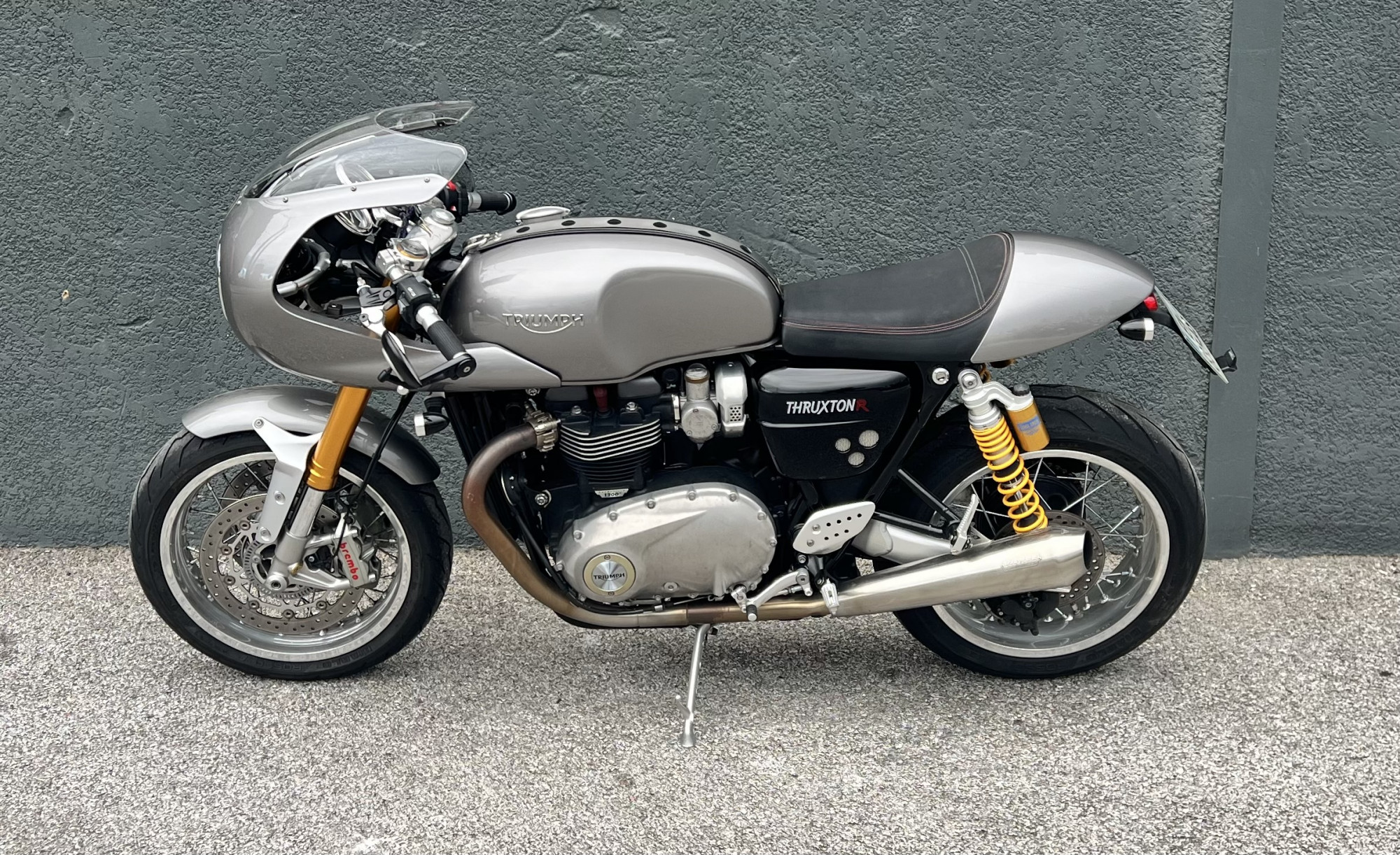 TRIUMPH THRUXTON 1200 R
