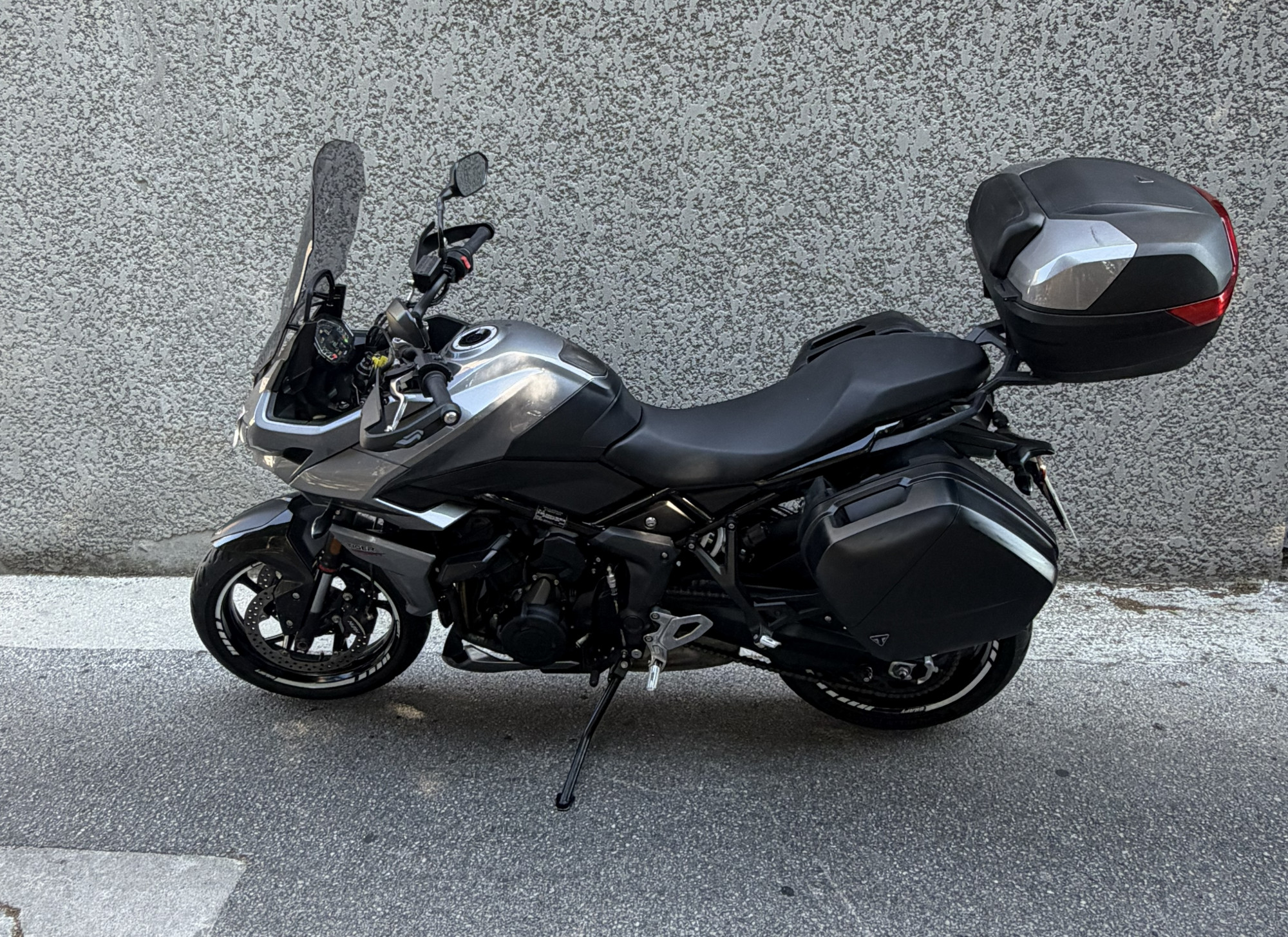 TRIUMPH TIGER 660