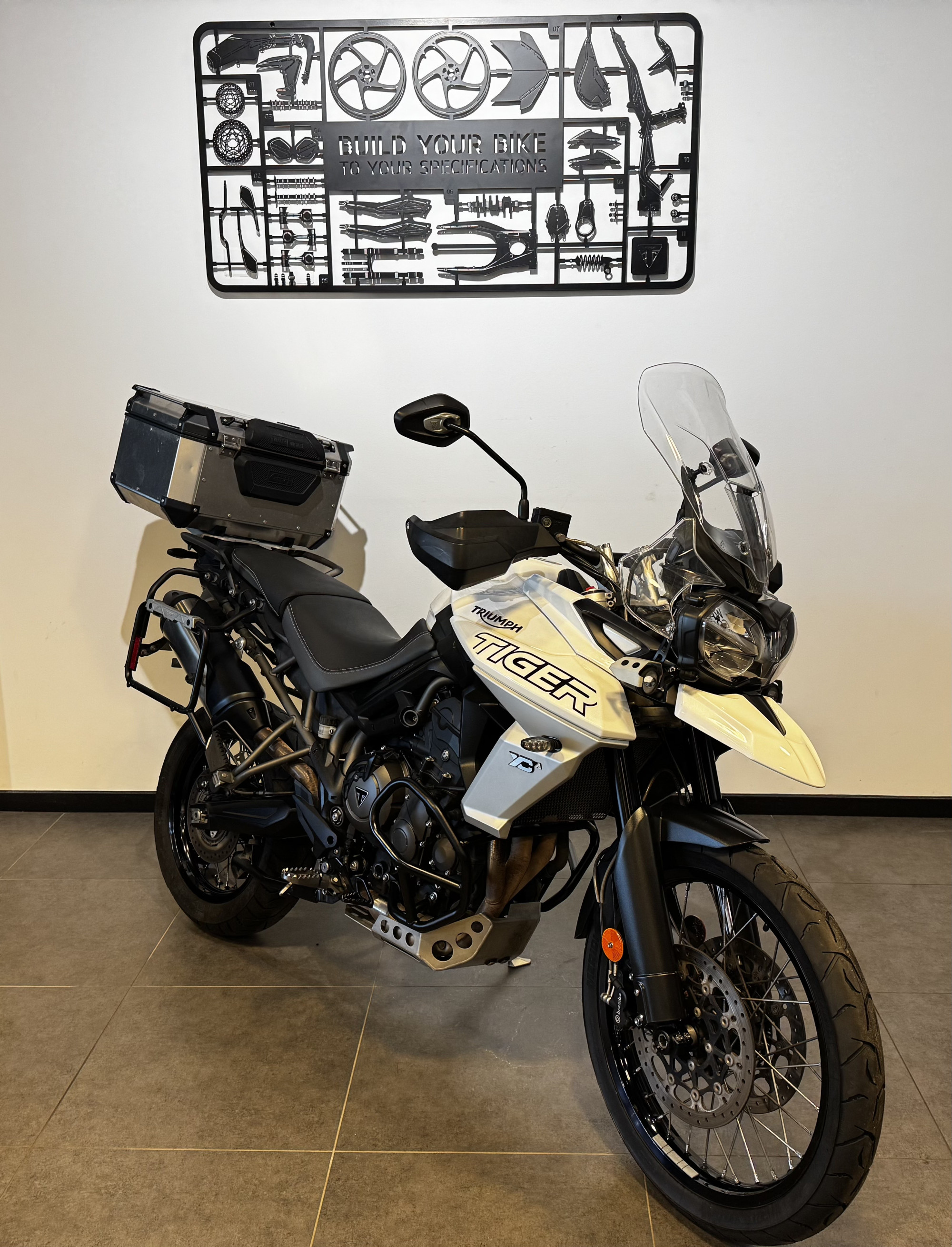 TRIUMPH TIGER 800 XCA