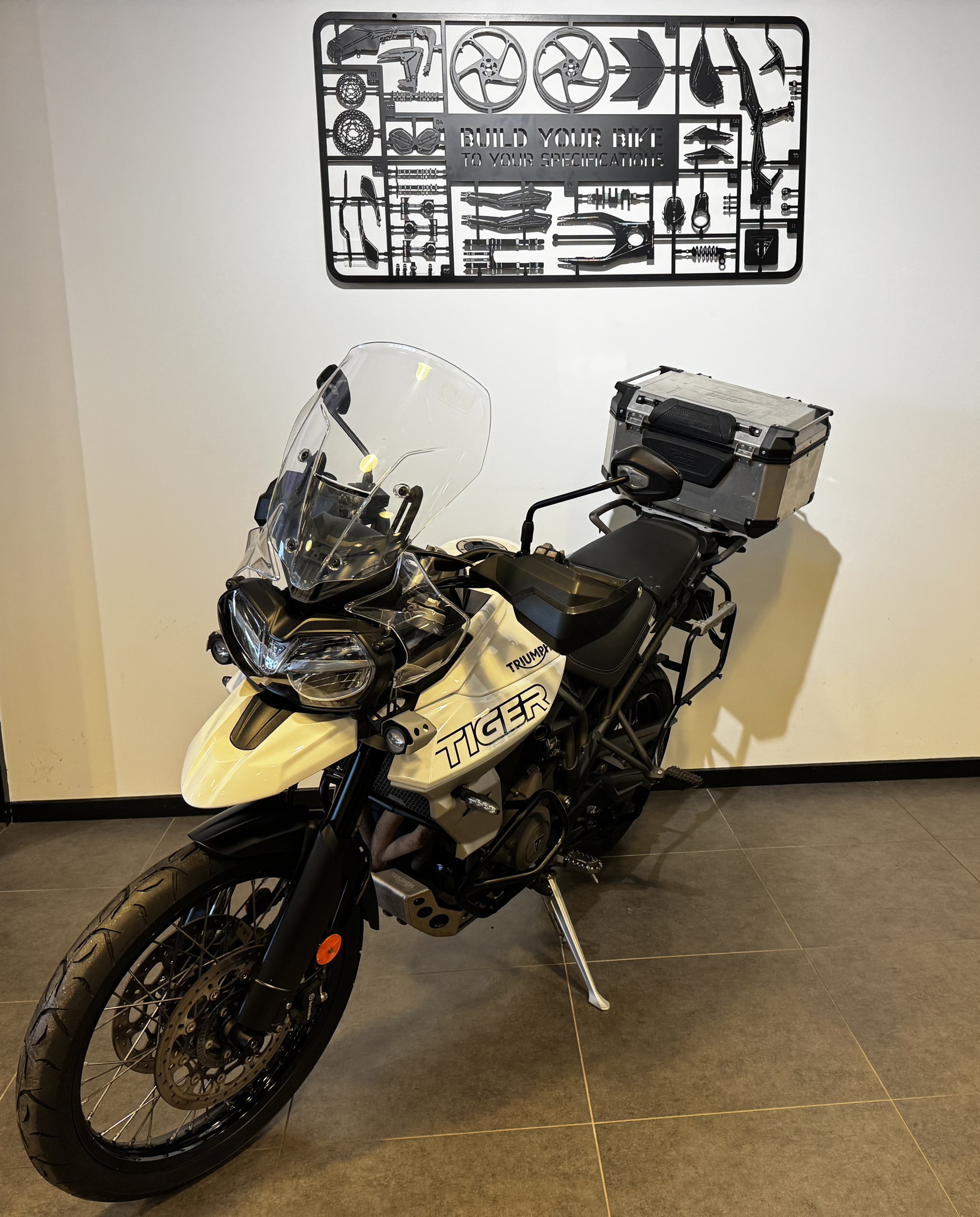 TRIUMPH TIGER 800 XCA