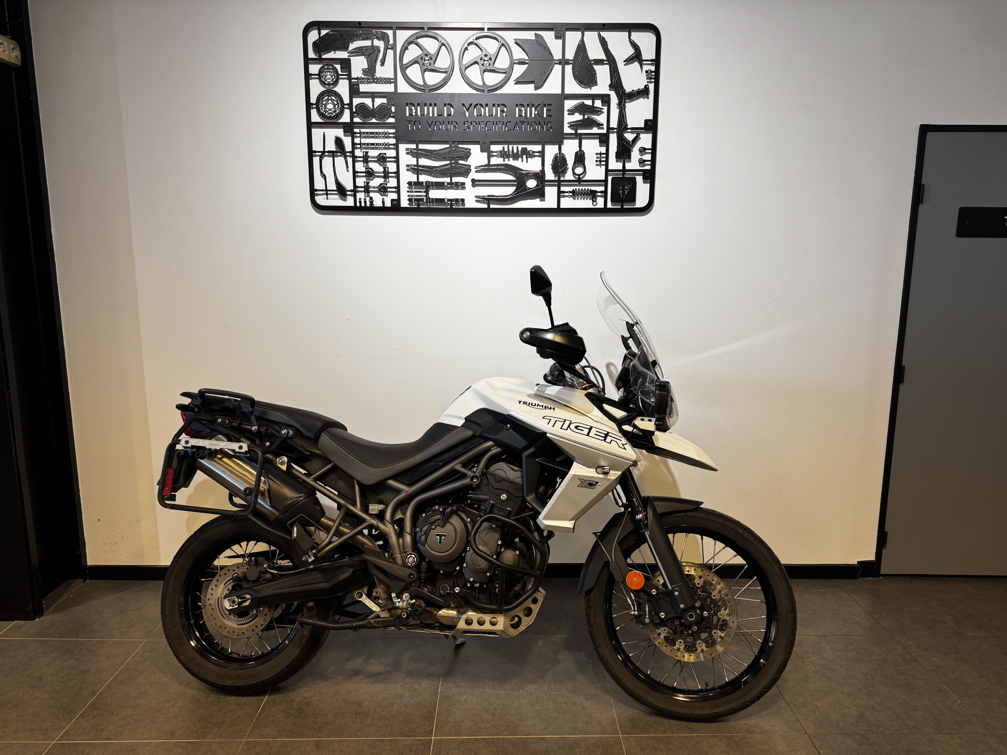 TRIUMPH TIGER 800 XCA