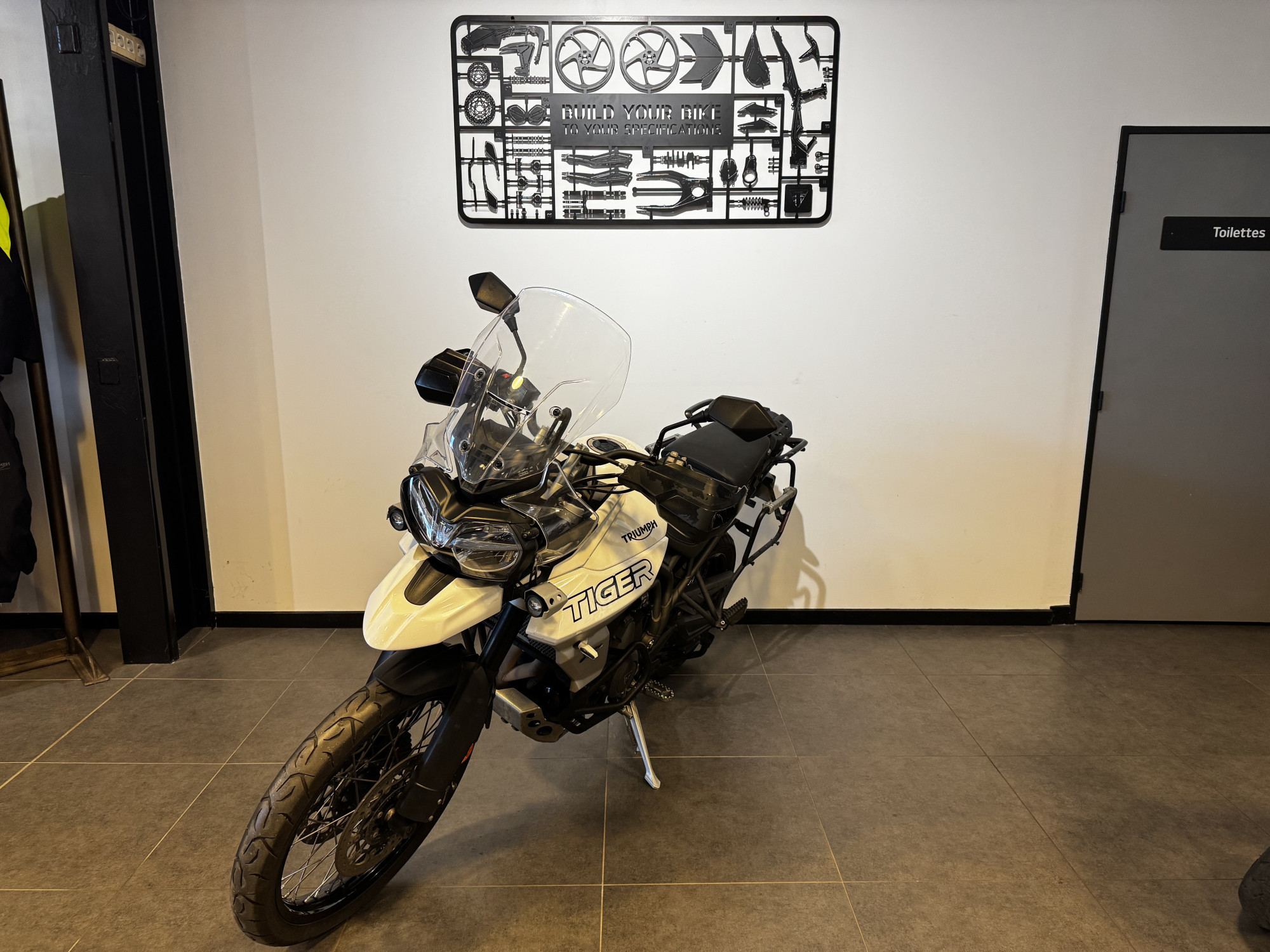 TRIUMPH TIGER 800 XCA
